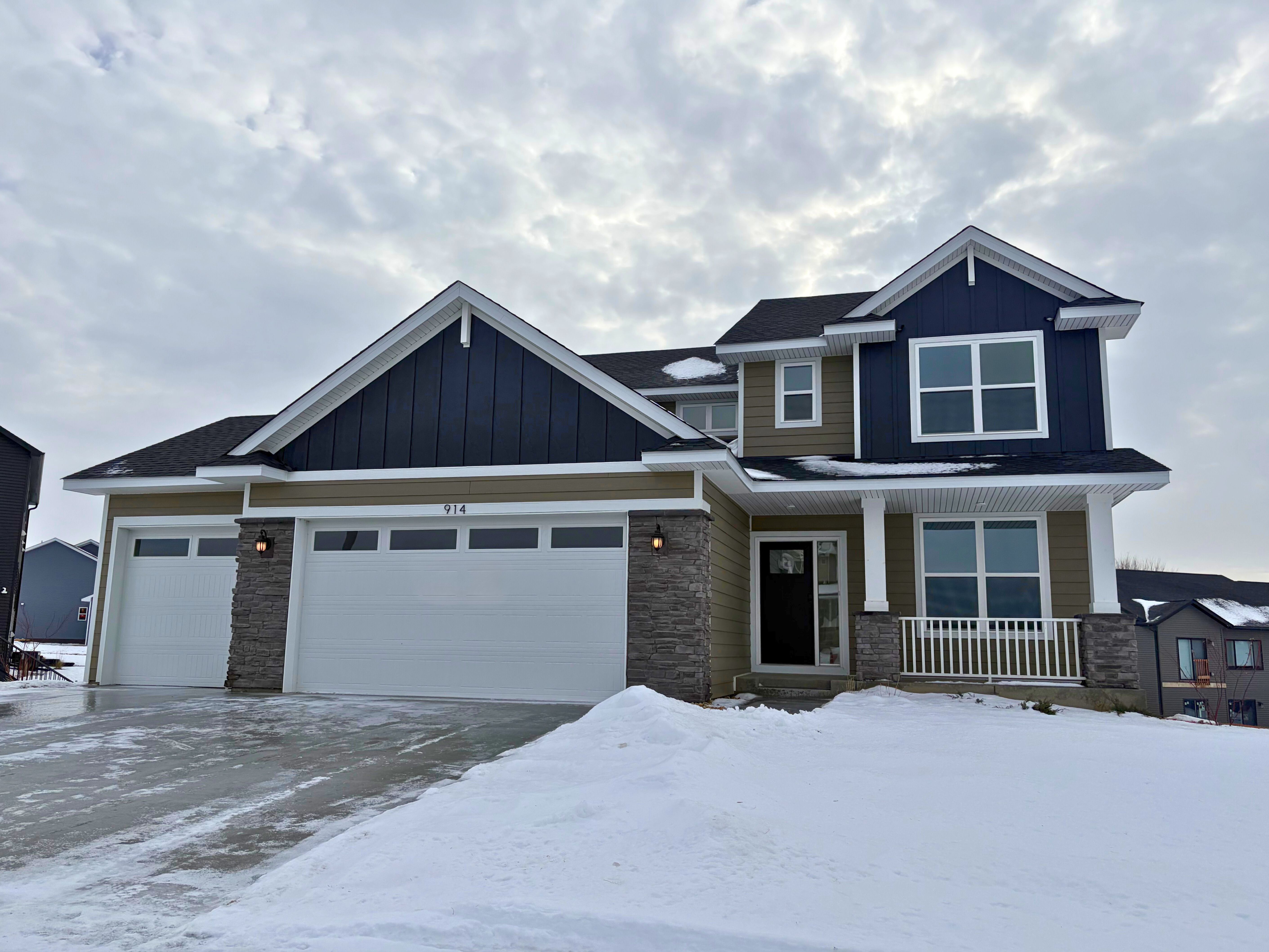 Exterior:2b48ed2e 4a1d 4e2e 8d95 c69301a1684e