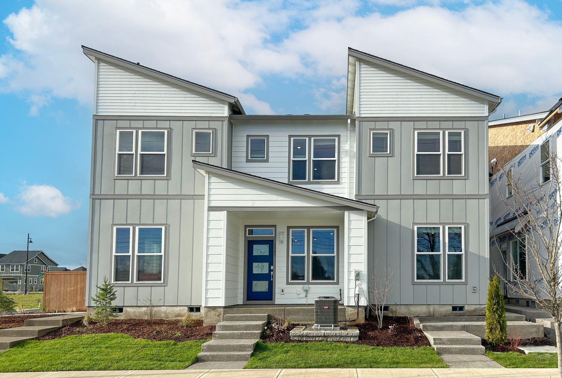 Exterior:Reeds Crossing Delany QMI H S1624 Exterior