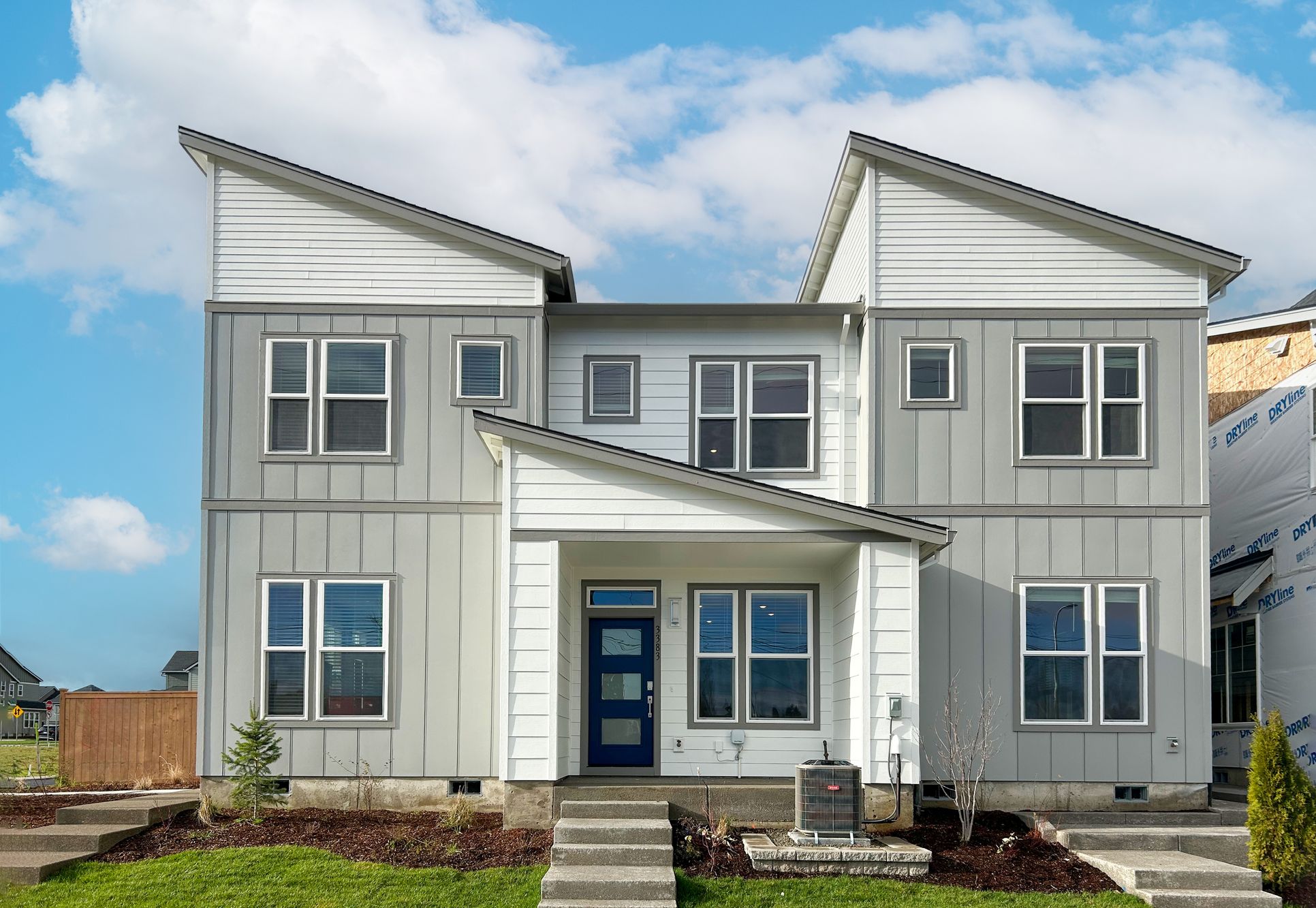 Exterior:Reeds Crossing Dallas QMI H S1625 Exterior