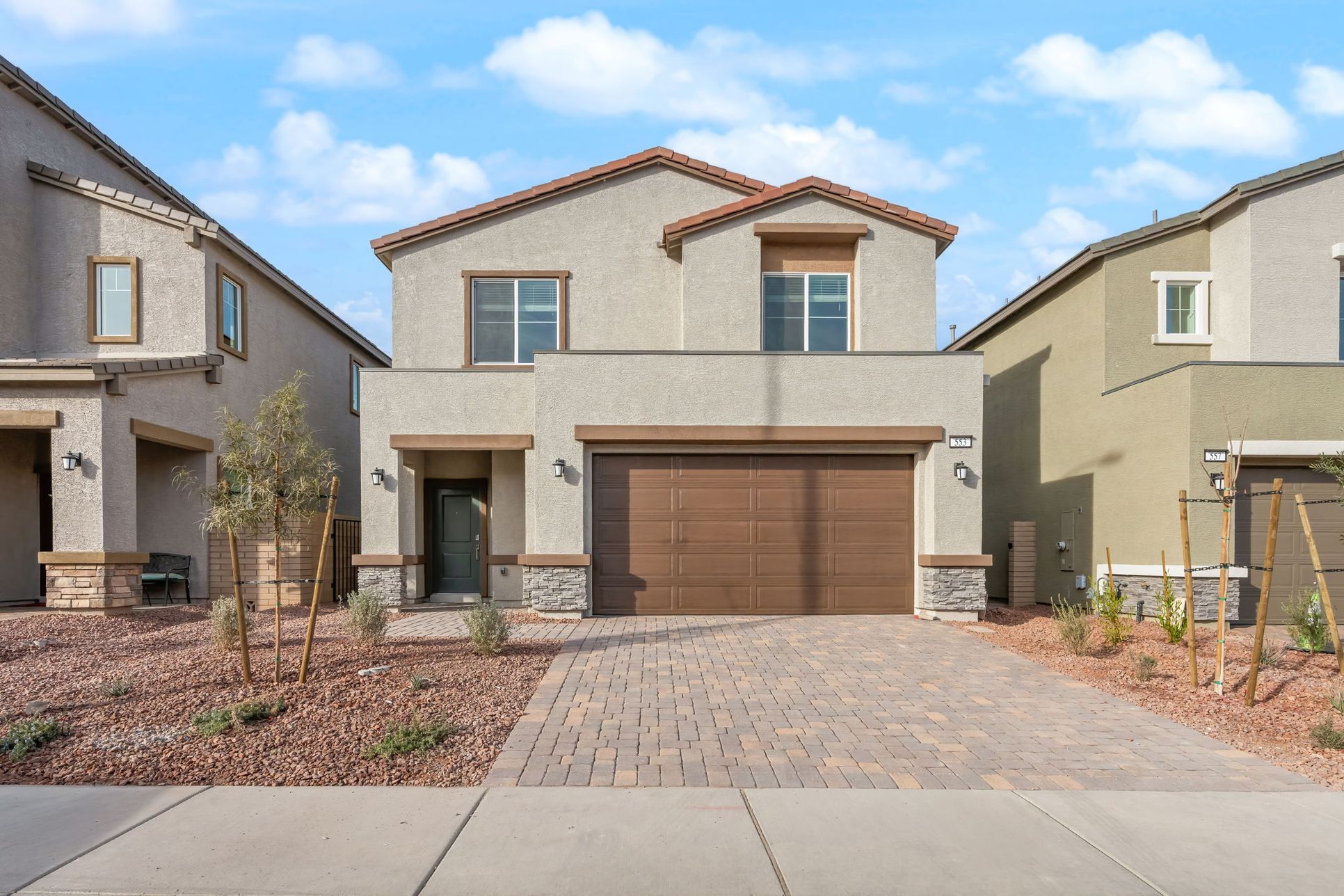 Exterior:1 web or mls Lennar 553 Preston Crest St 01
