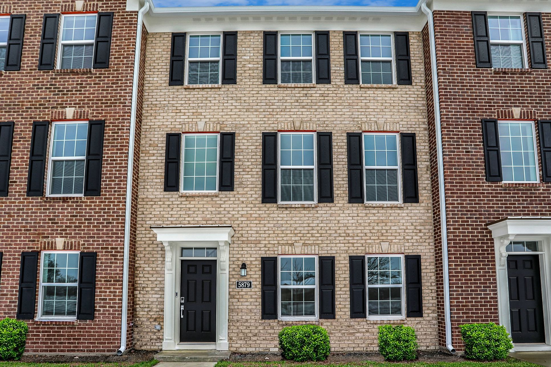 Exterior:Saratoga Village Homesite 42 C Exterior Front