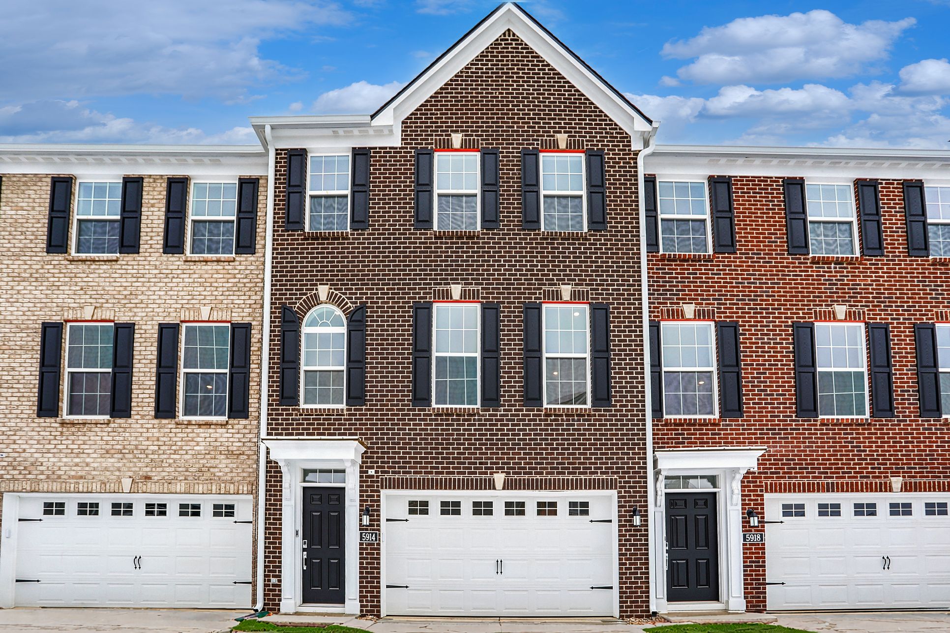 Exterior:Saratoga Village Homesite 43 D Exterior Front