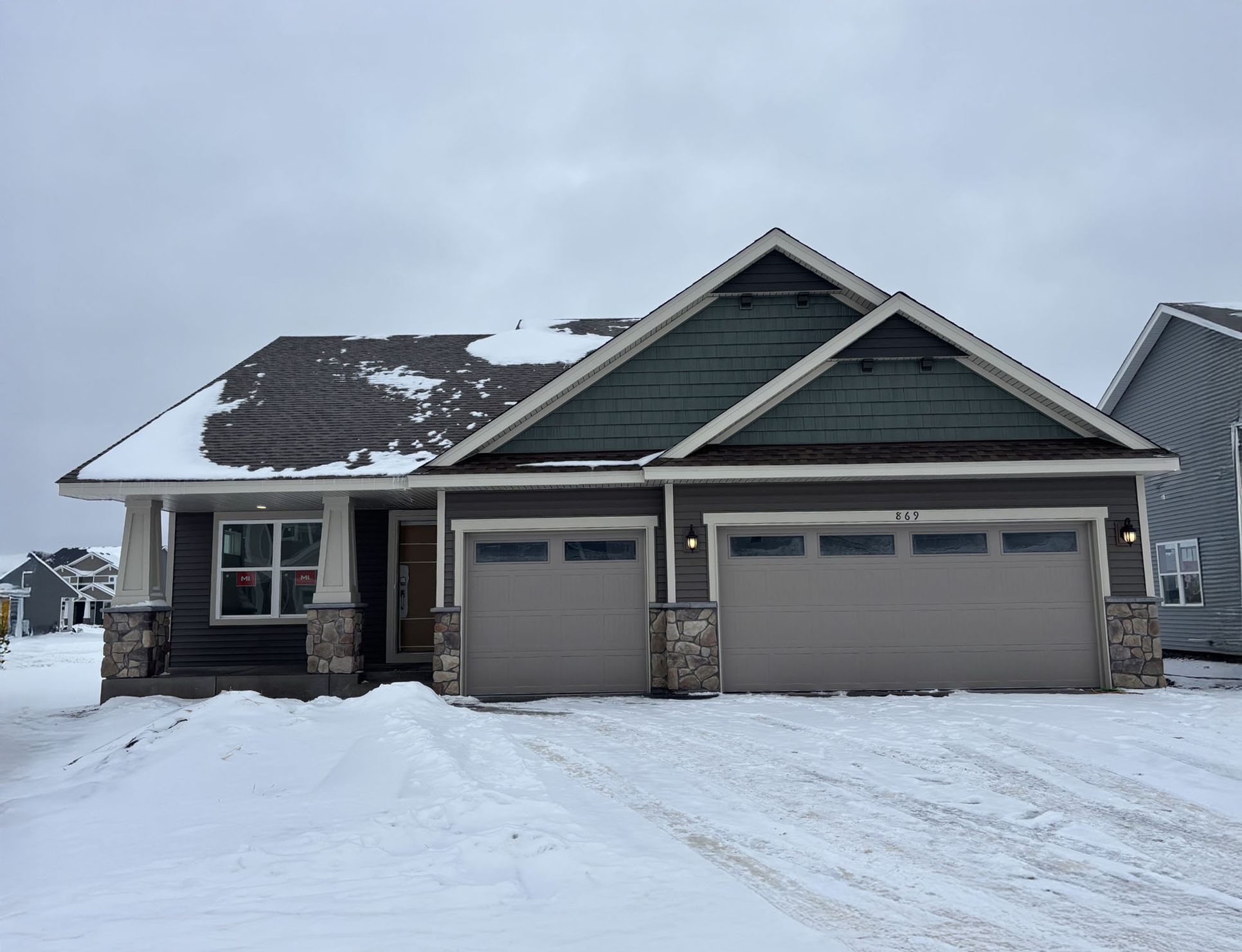 Exterior:thumbnail IMG 1579 copy