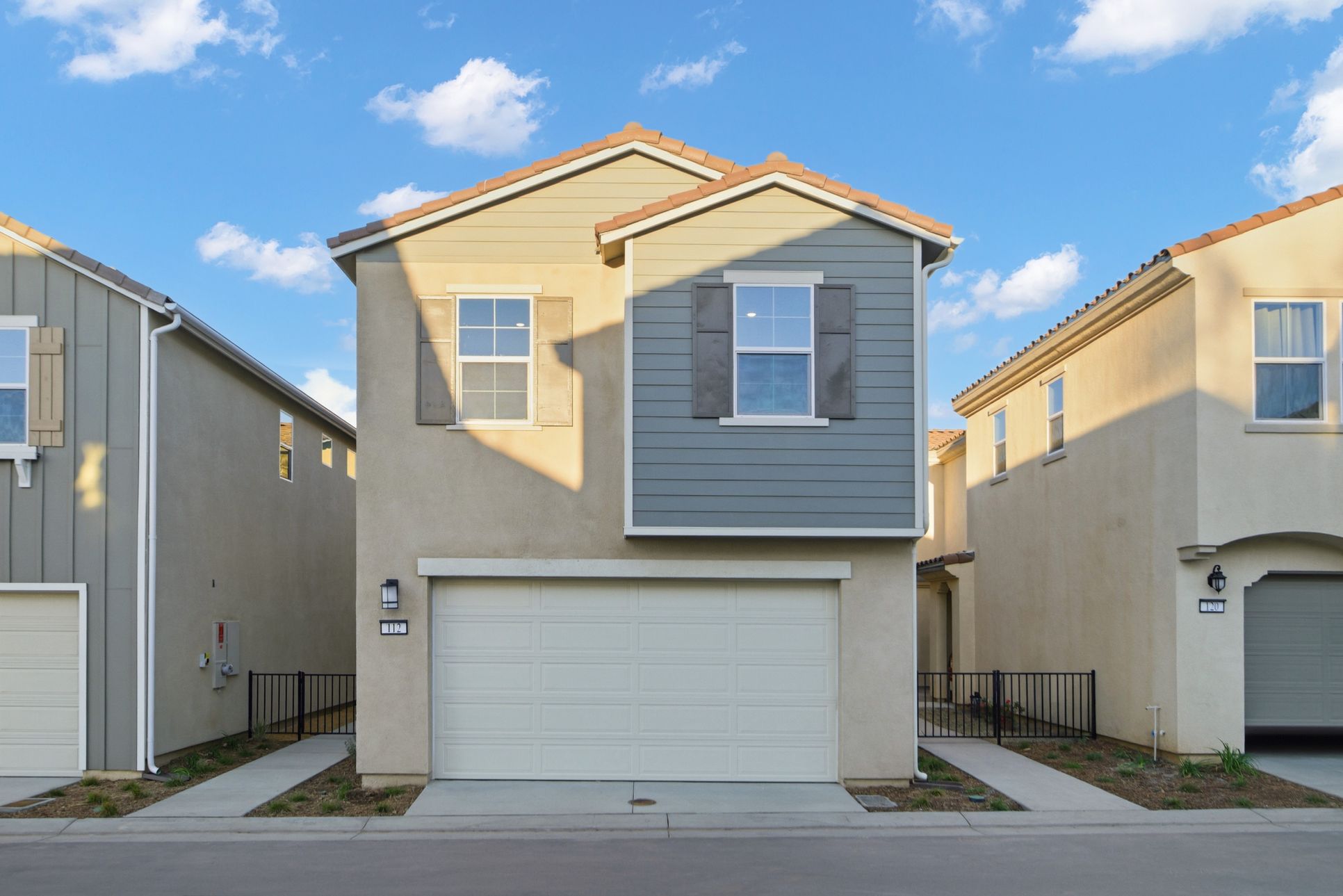 Exterior:Creekside 1 A 2