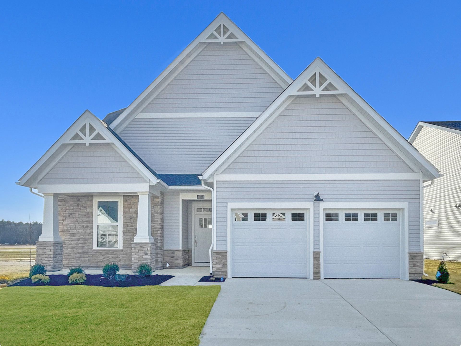 Exterior:Bridgewater Savannah13 Front Exterior