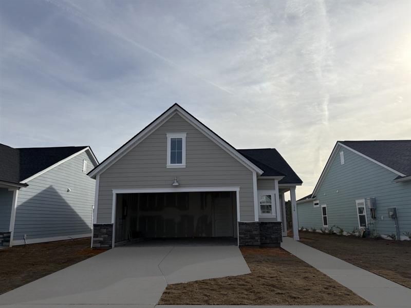 Exterior:Cottage Horizons Carnes Crossroads Hampton Exterior B6