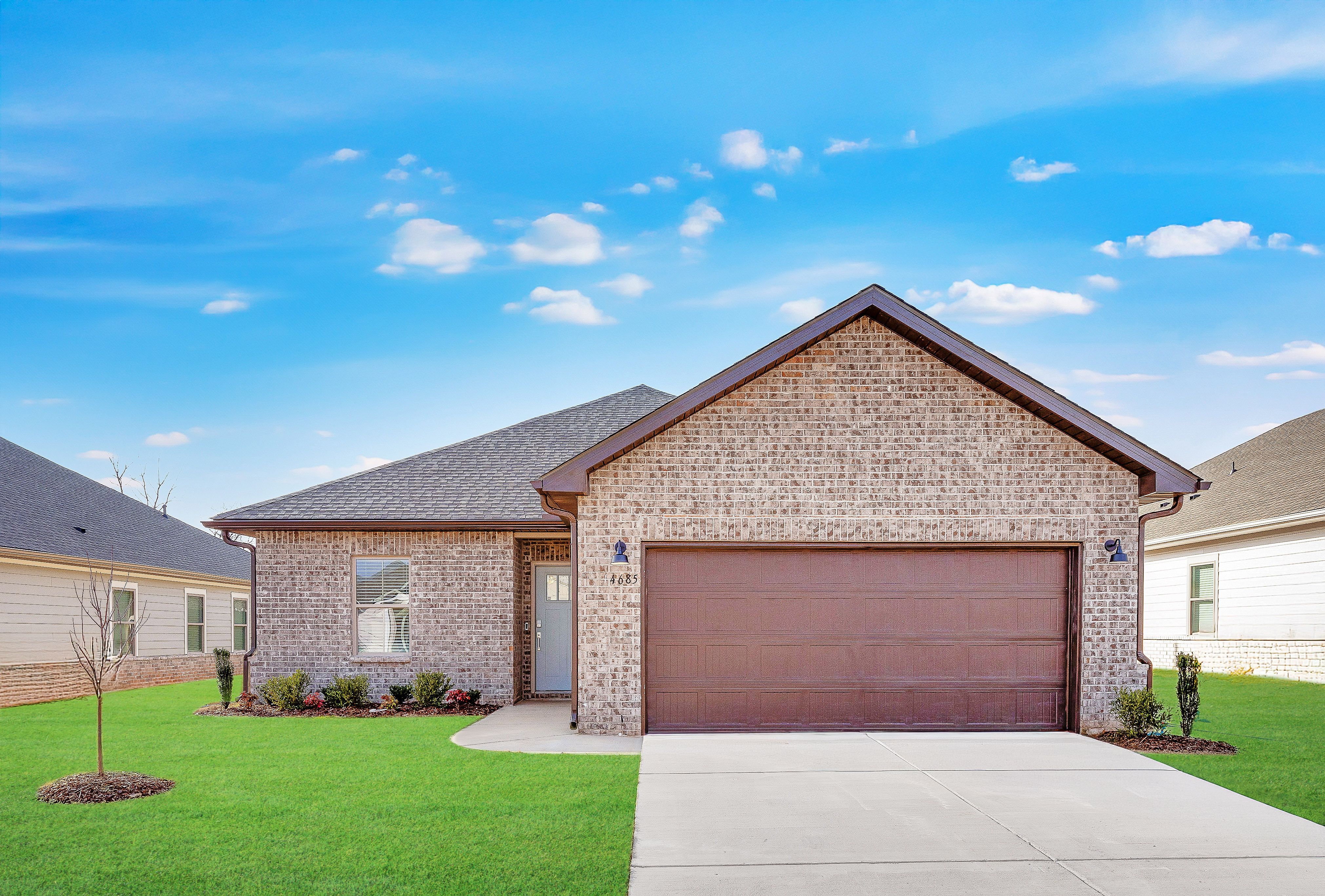 Exterior:Natures Cove West Halle I I68 1 (2)