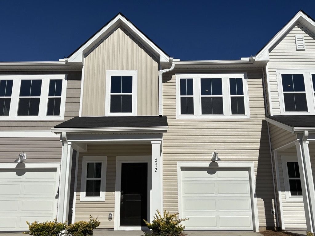 Exterior:Limehouse Farms Finn Exterior 15