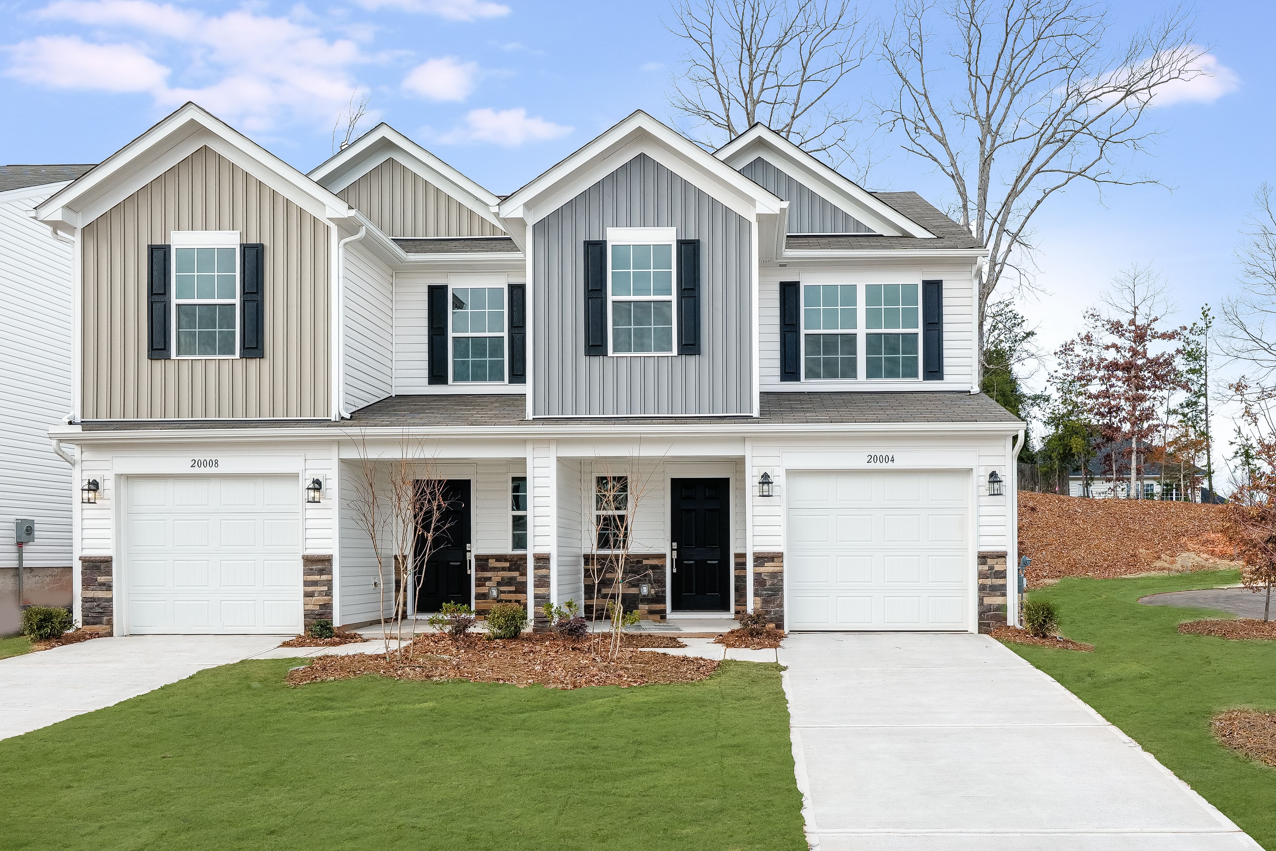 Exterior:River Ridge Townes Magnolia 1