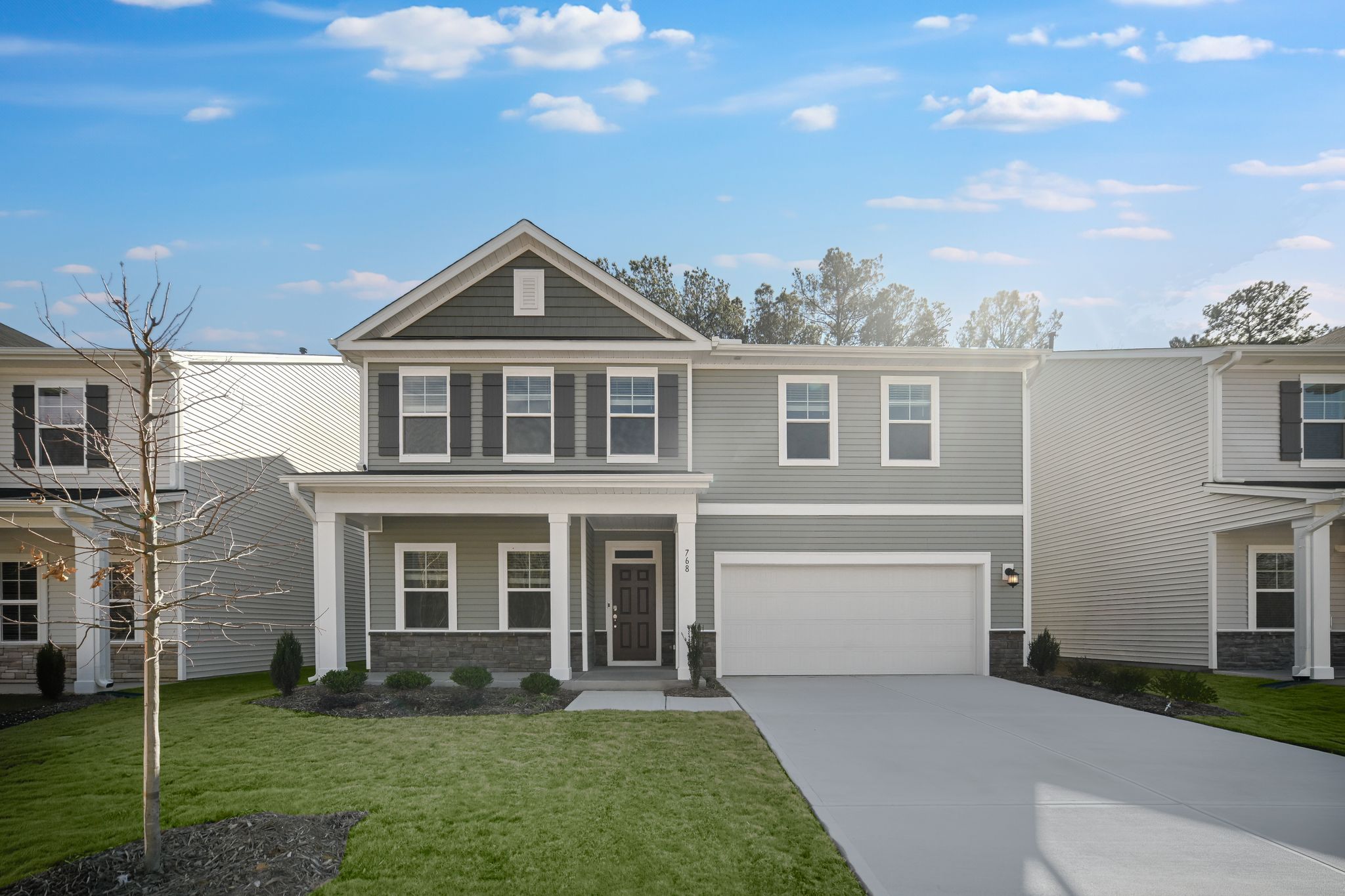 Exterior:Sherri Downs Tessa 68