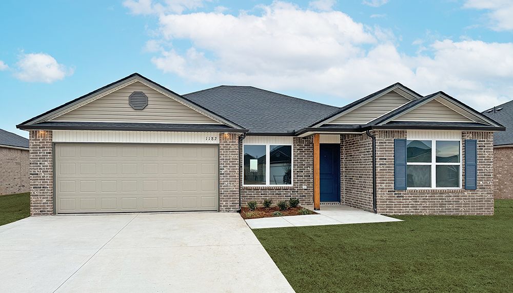 Exterior:IMG 2773 edit grass WEB