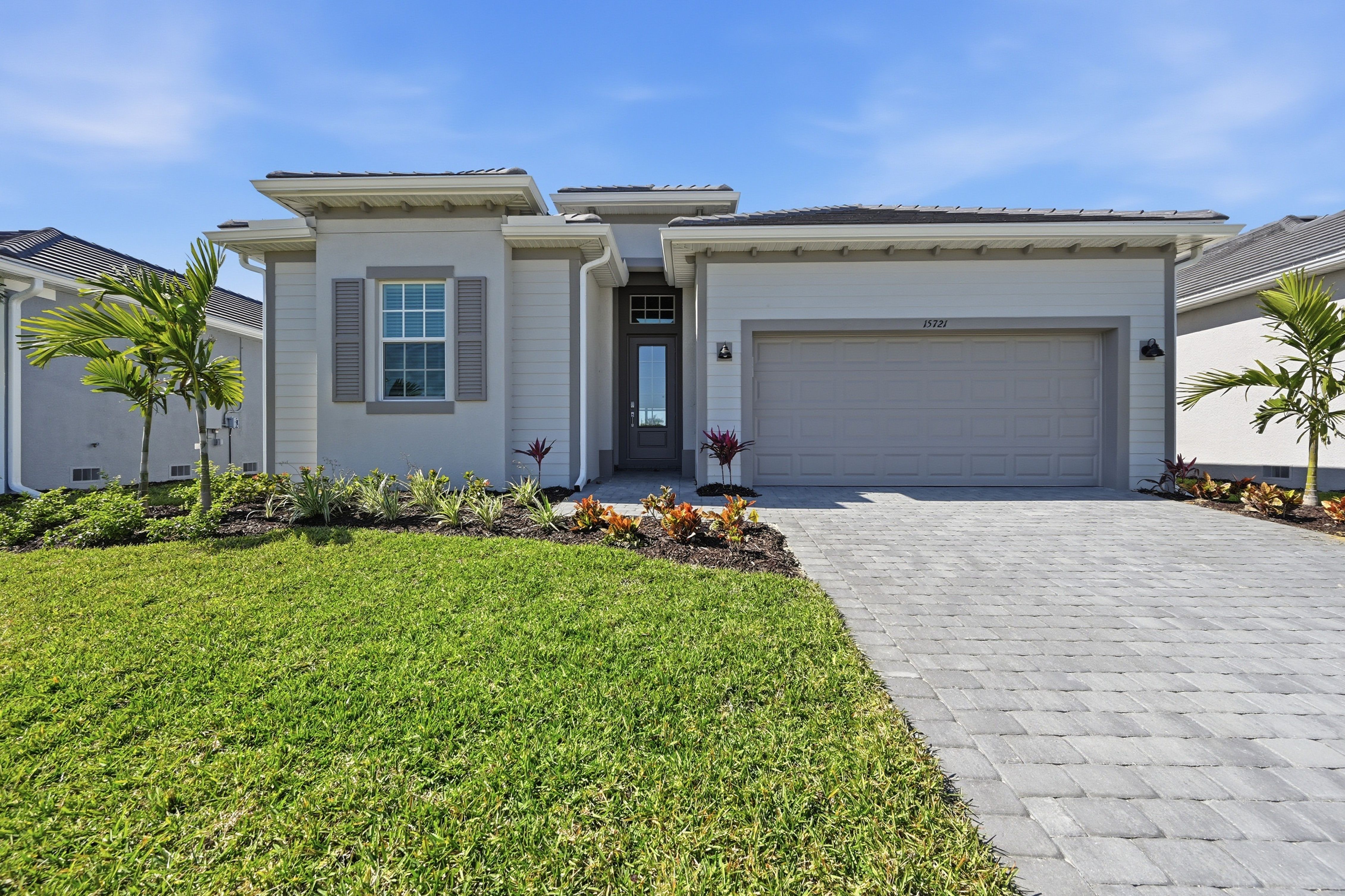Exterior:01 15721 Raveneli Court Ft Myers FL Exterior Z62 4876