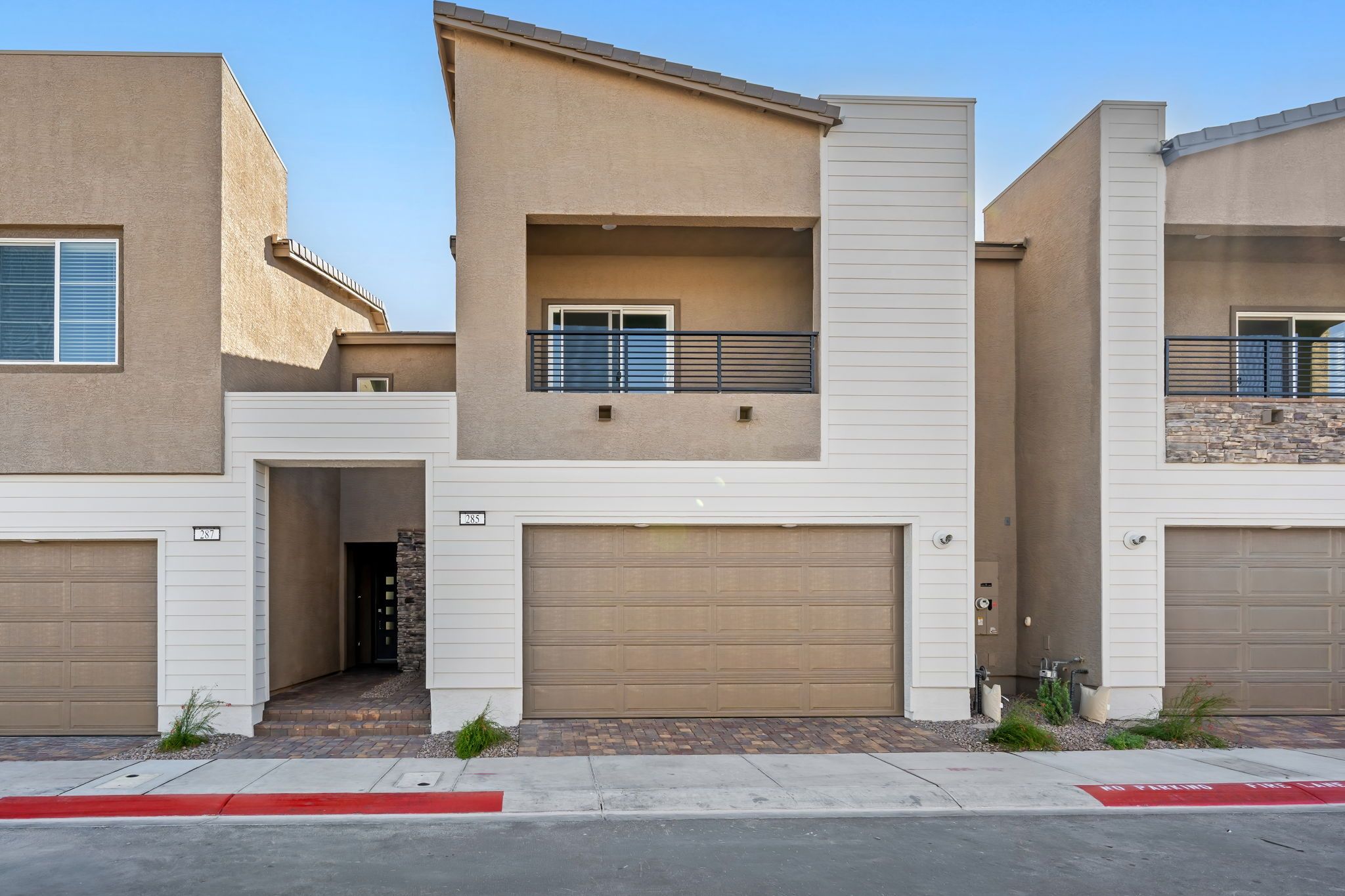 Exterior:1 web or mls Lennar  285 Shasta Crest Ave  01