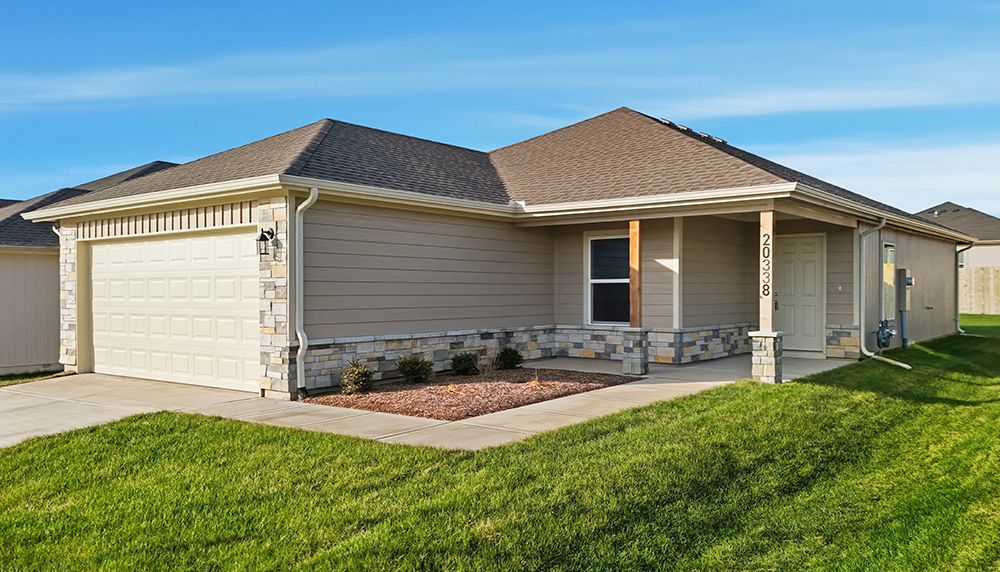 Exterior:Armstrong 20338 W194th Terrace Spring Hill 0108 WEB