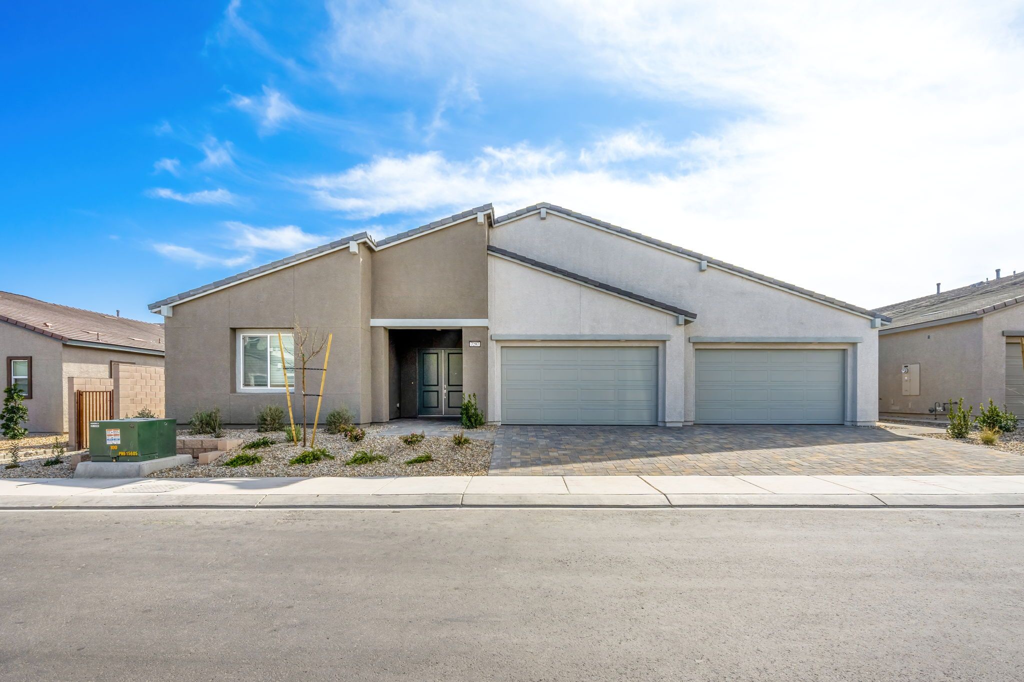 Exterior:1 web or mls Lennar  7297 Smart Tech Ave 1