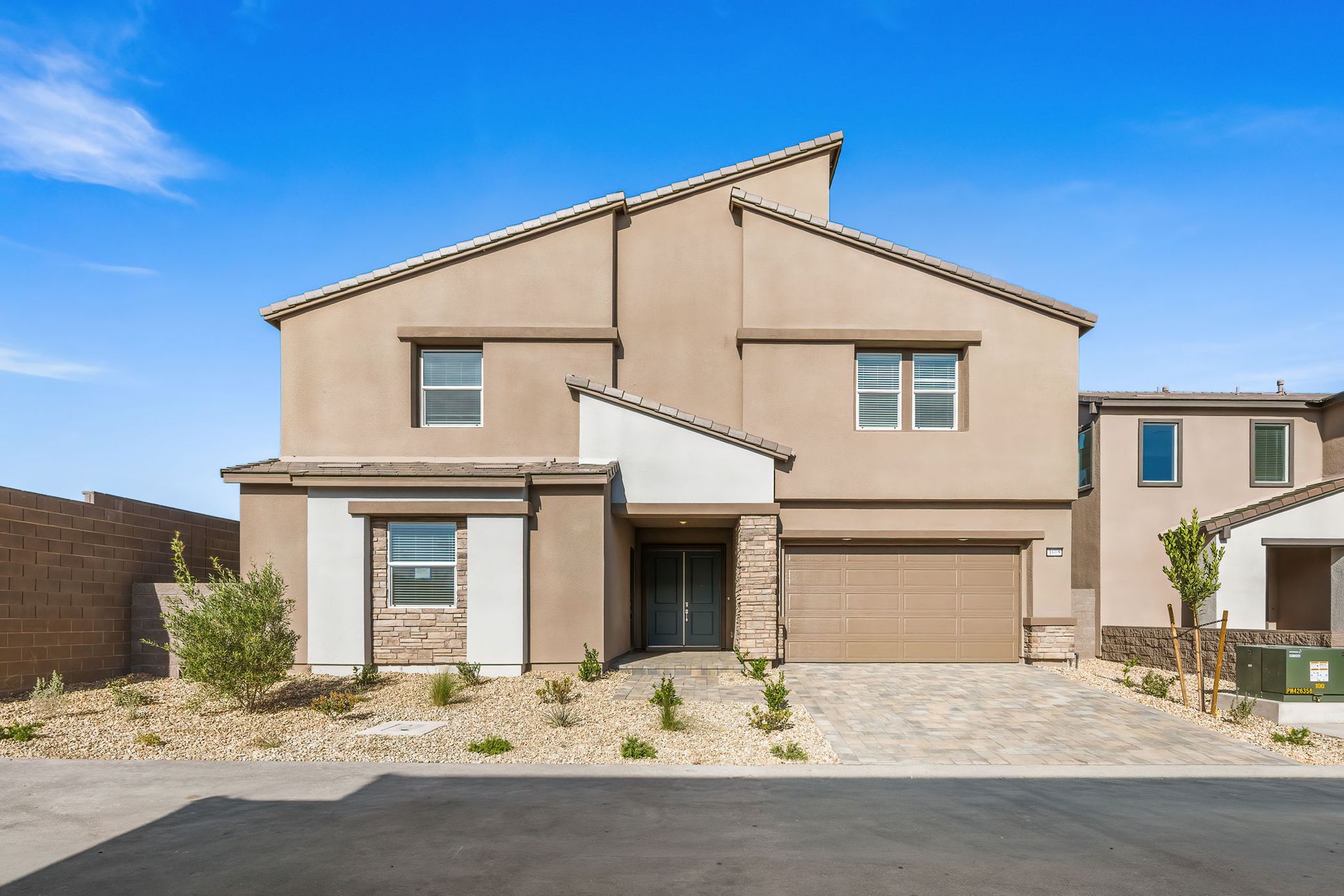 Exterior:1 web or mls Lennar 1605 Amalfi Arches Pl 1
