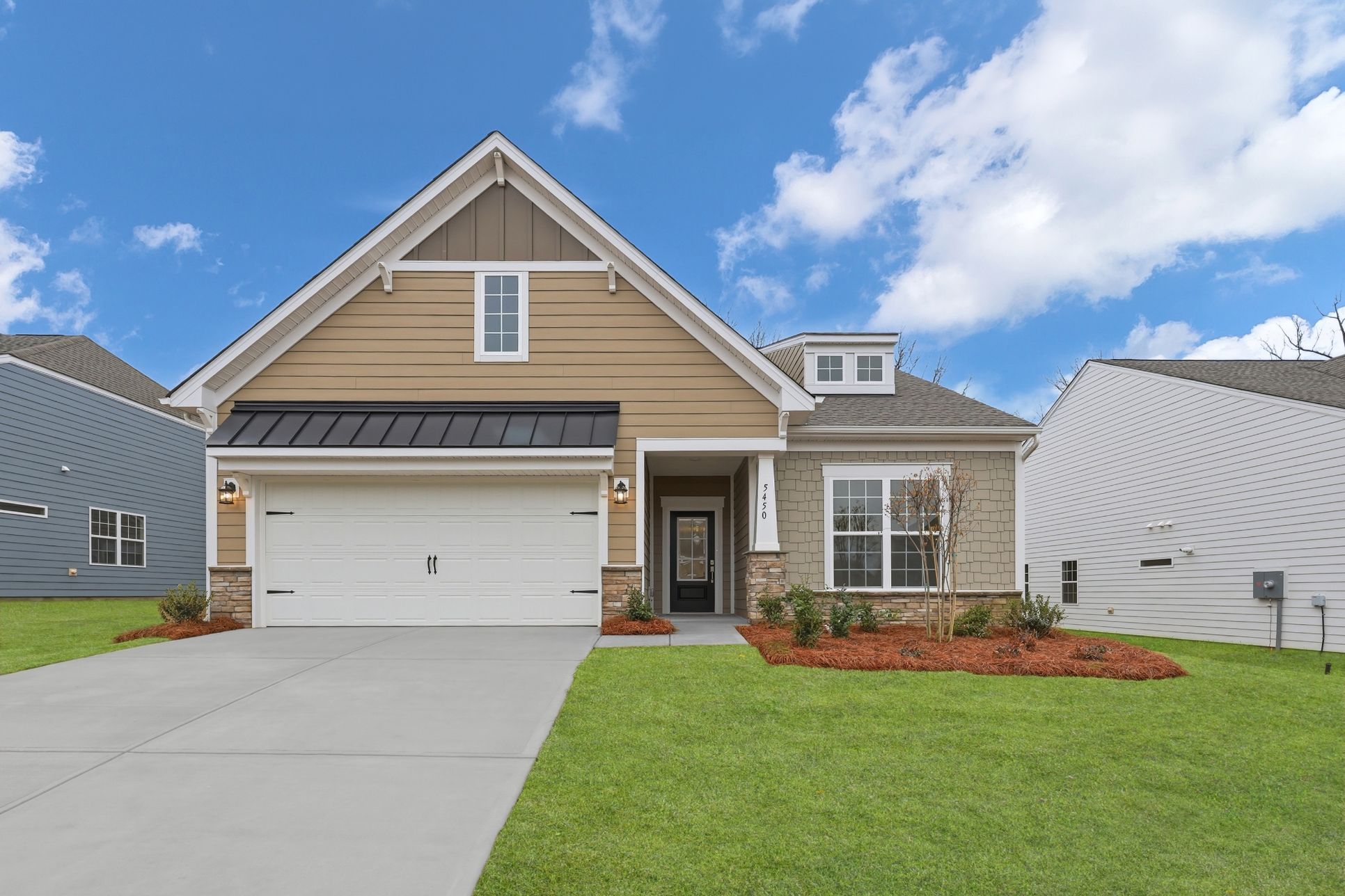 Exterior:Roselyn Dorchester II 4