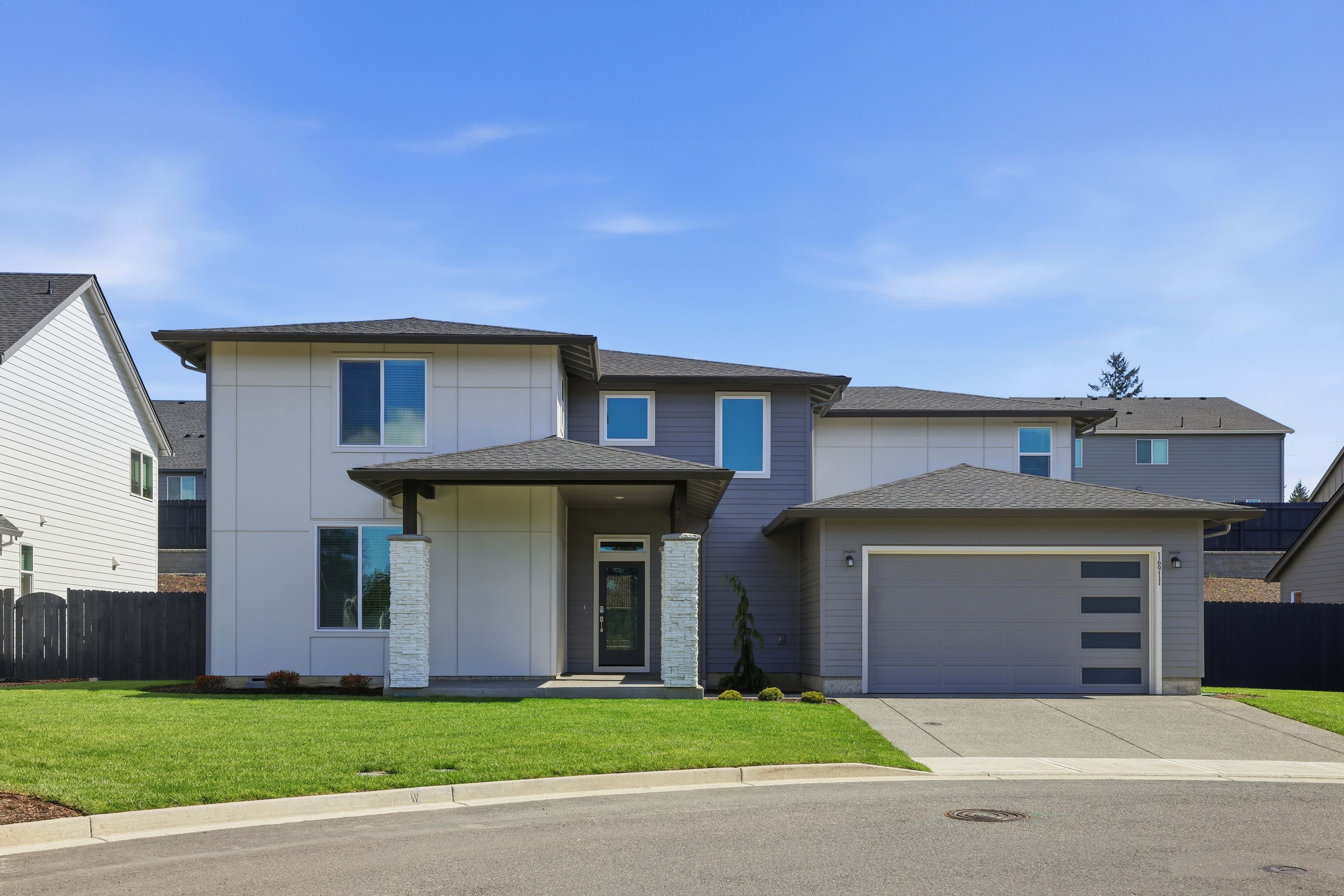 Exterior:Salmon Creek Ridge Creston QMI H S54 Exterior