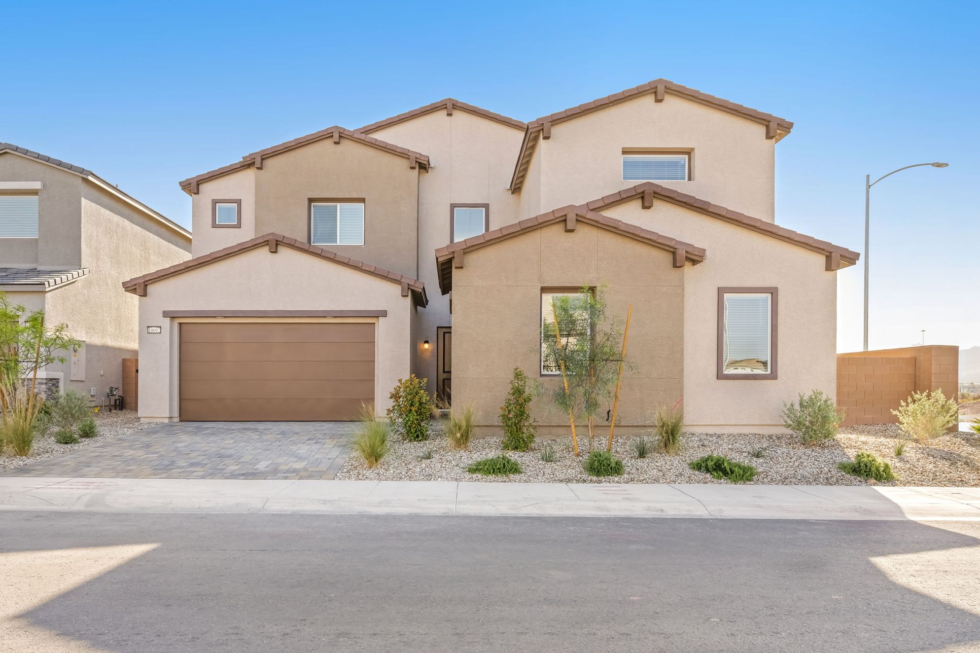 Exterior:1 web or mls Lennar 10092 DECANO RIDGE ST 1