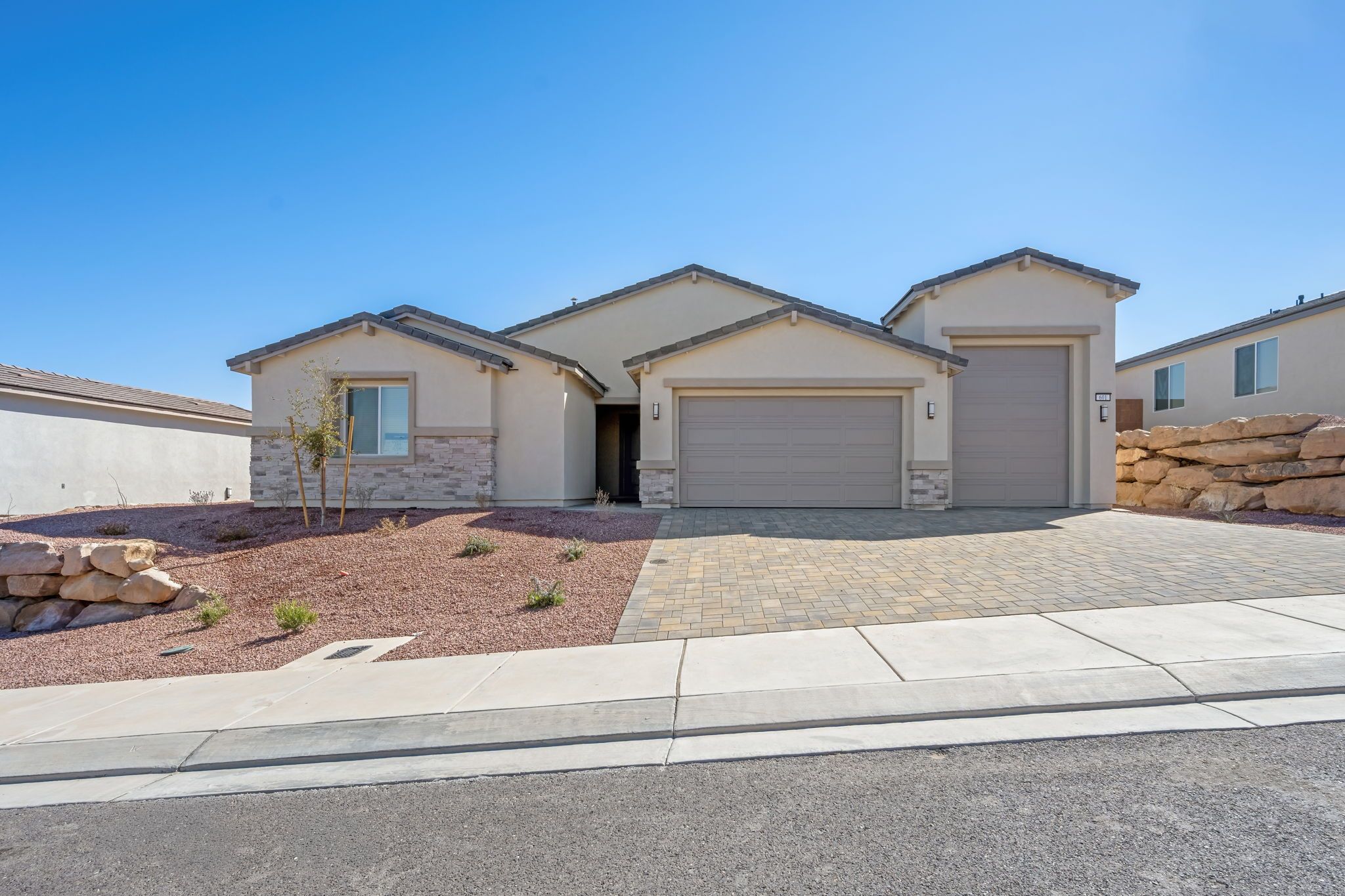 Exterior:1 web or mls Lennar  601 S  Cecita Way  1