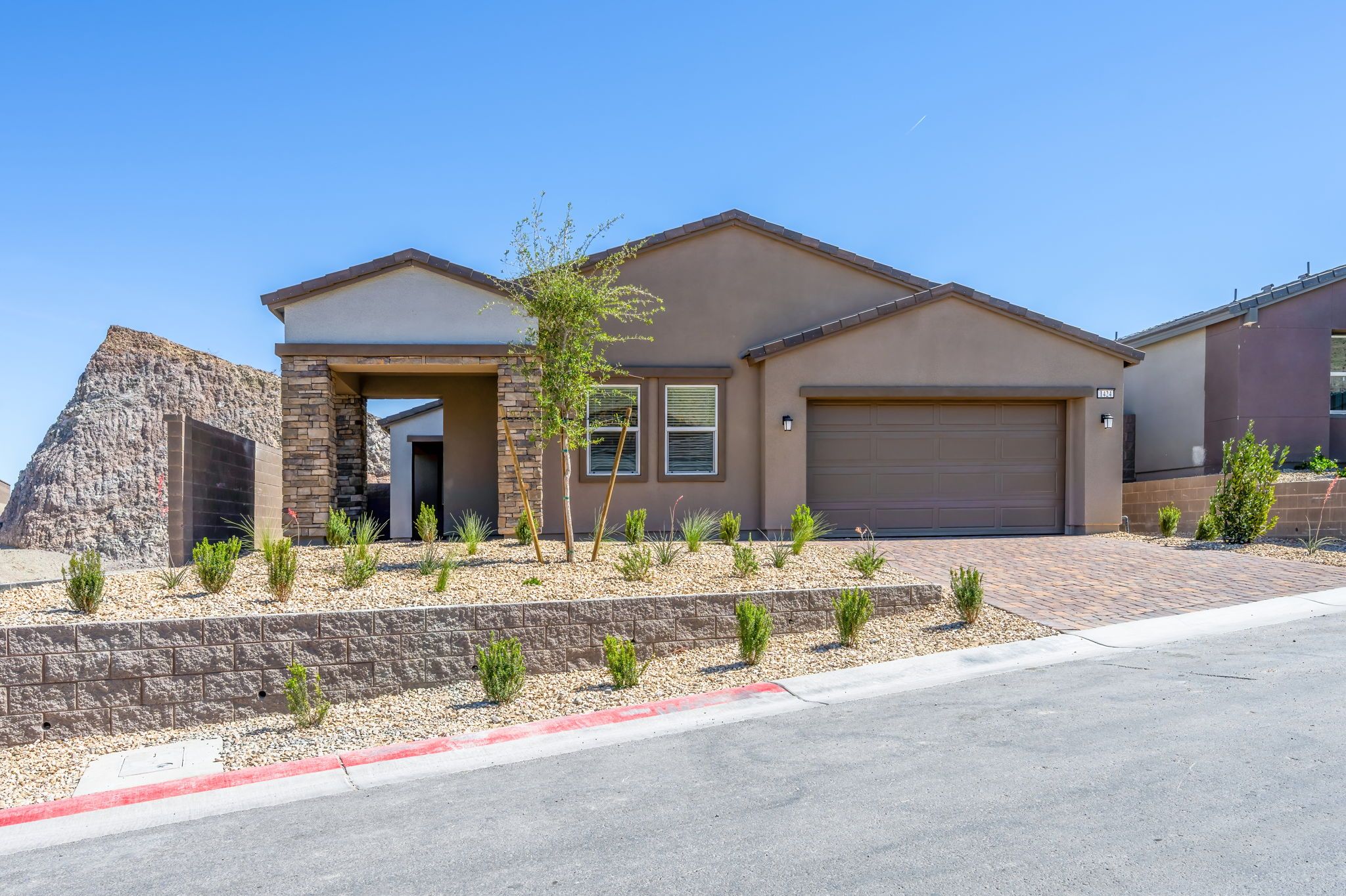 Exterior:1 web or mls Lennar  1424 Bianca Falls Dr 1