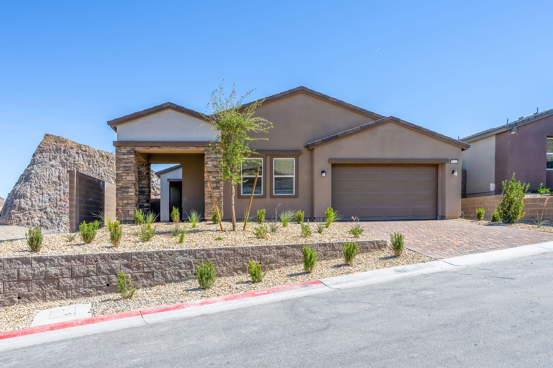 Exterior:1 web or mls Lennar 1424 Bianca Falls Dr 1