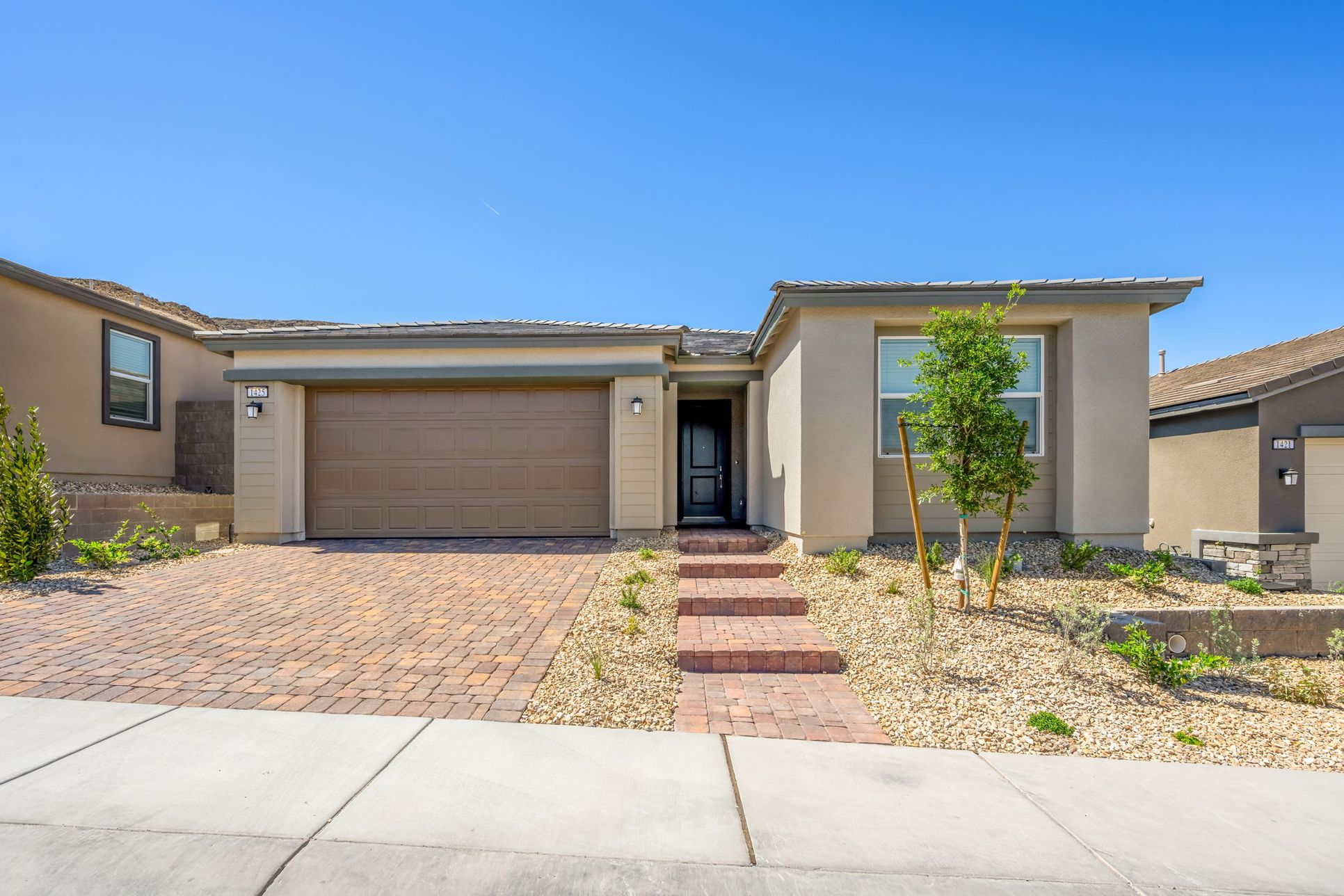 Exterior:1 web or mls Lennar 1425 Bianca Falls Dr 1