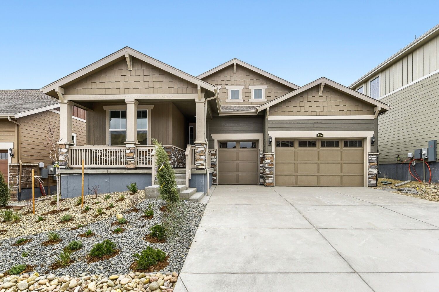 Exterior:4024 Buttongrass Trl Exterior Front