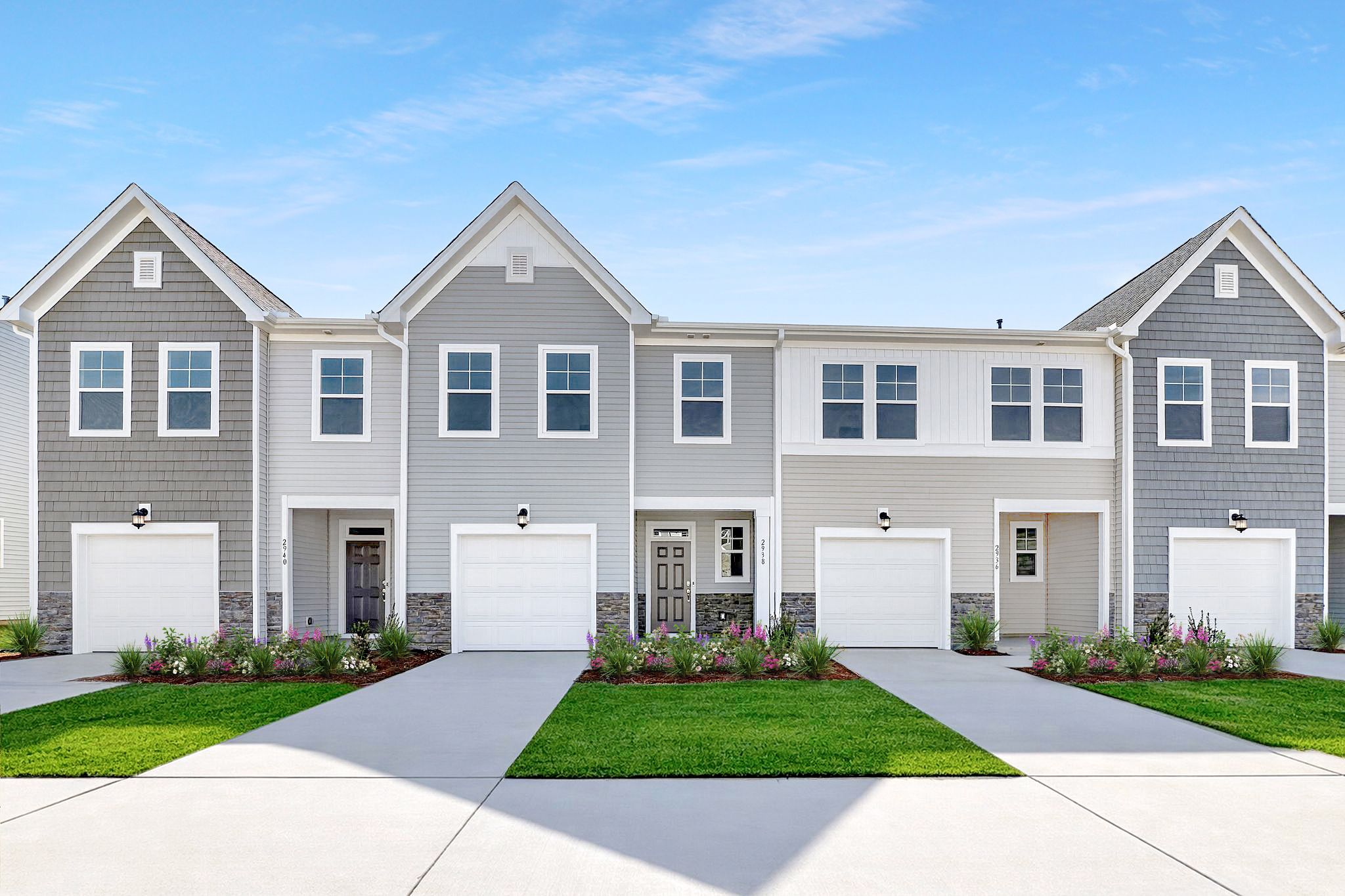 Exterior:Everlee Townhomes Carson II 1 (2)