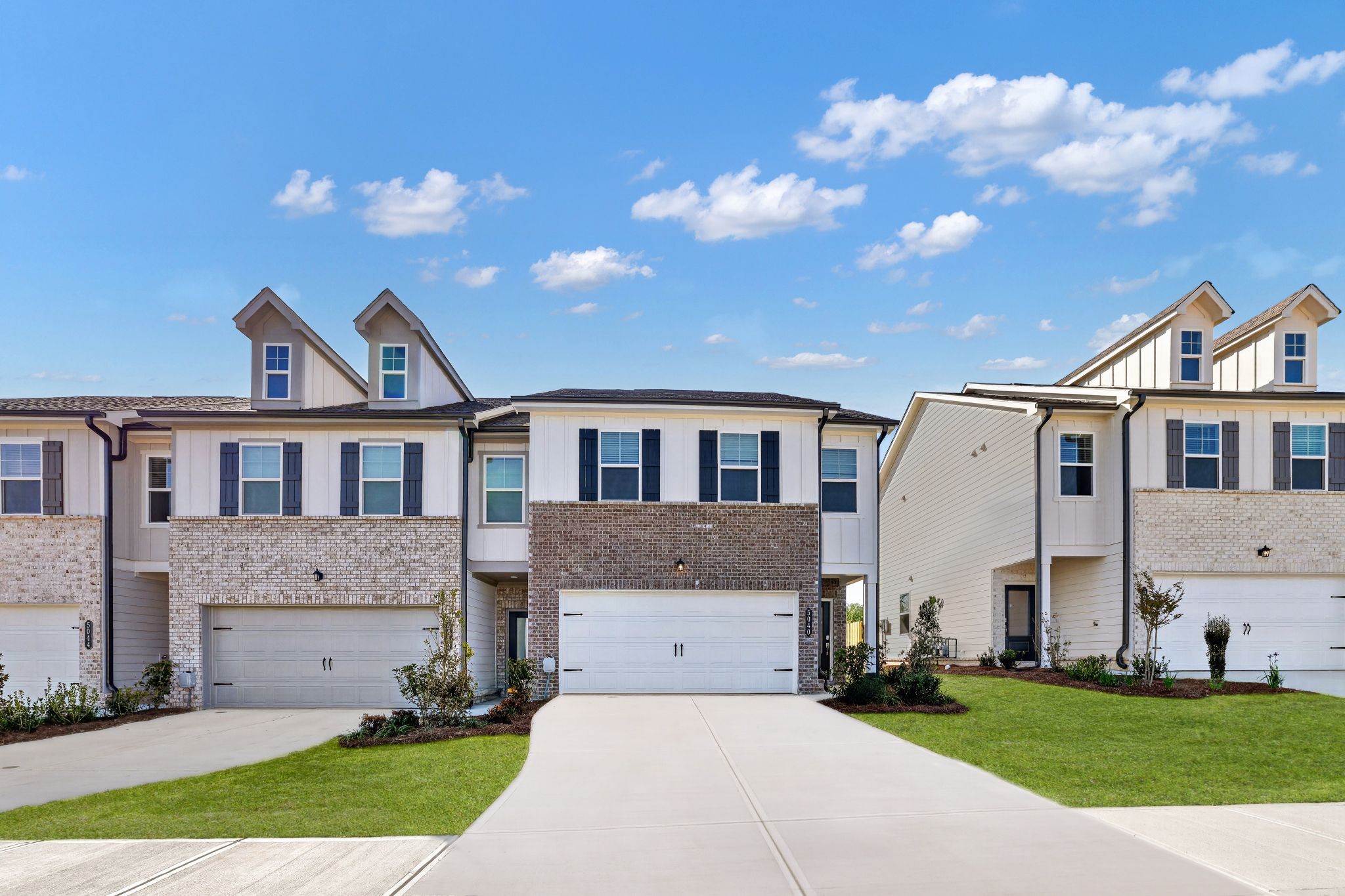 Exterior:Summit View Banneker 1 3