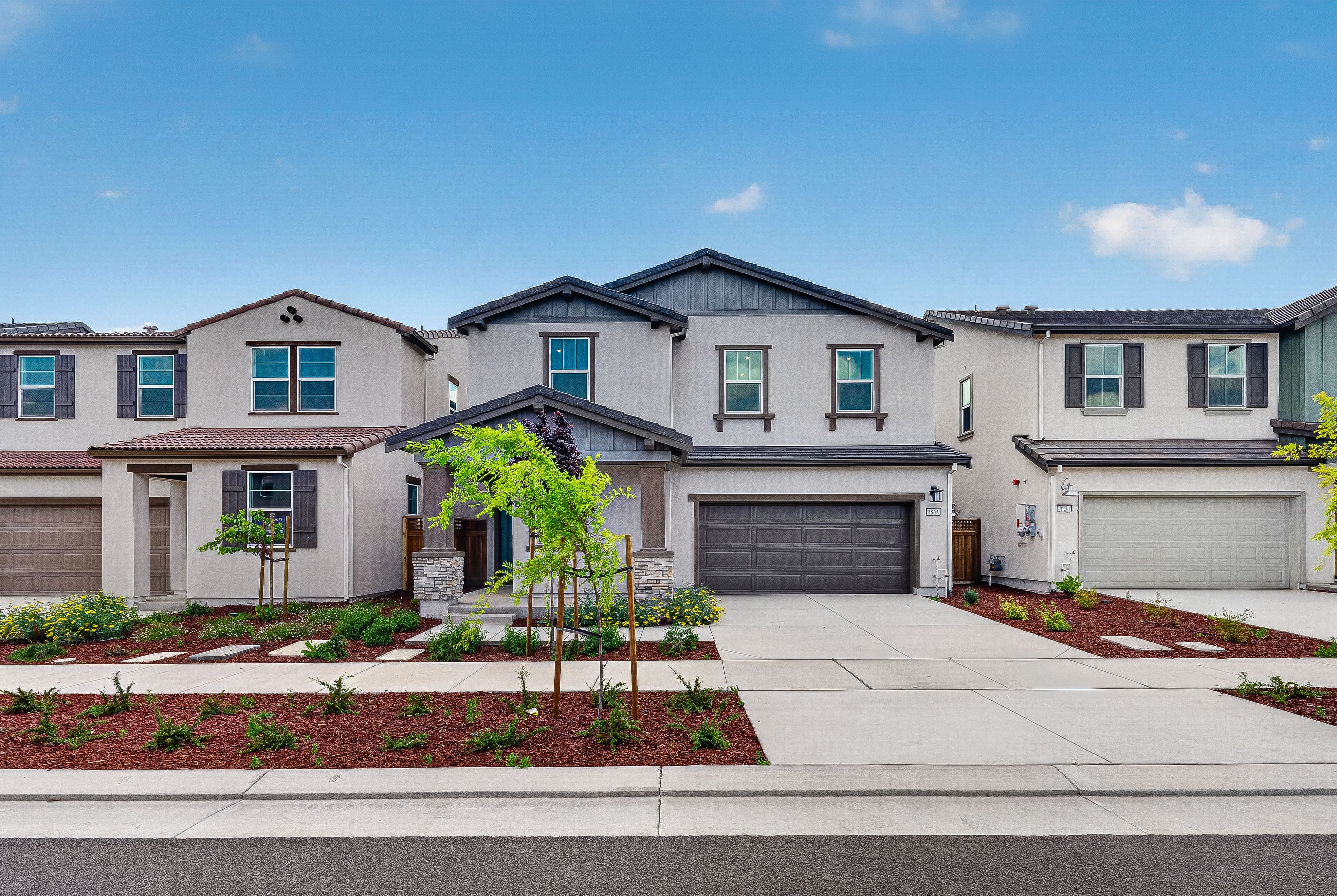 Exterior:Heritage 2 1
