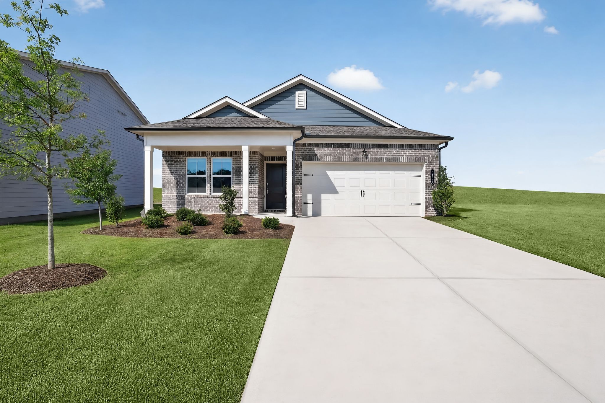 Exterior:Summit View Alan 1