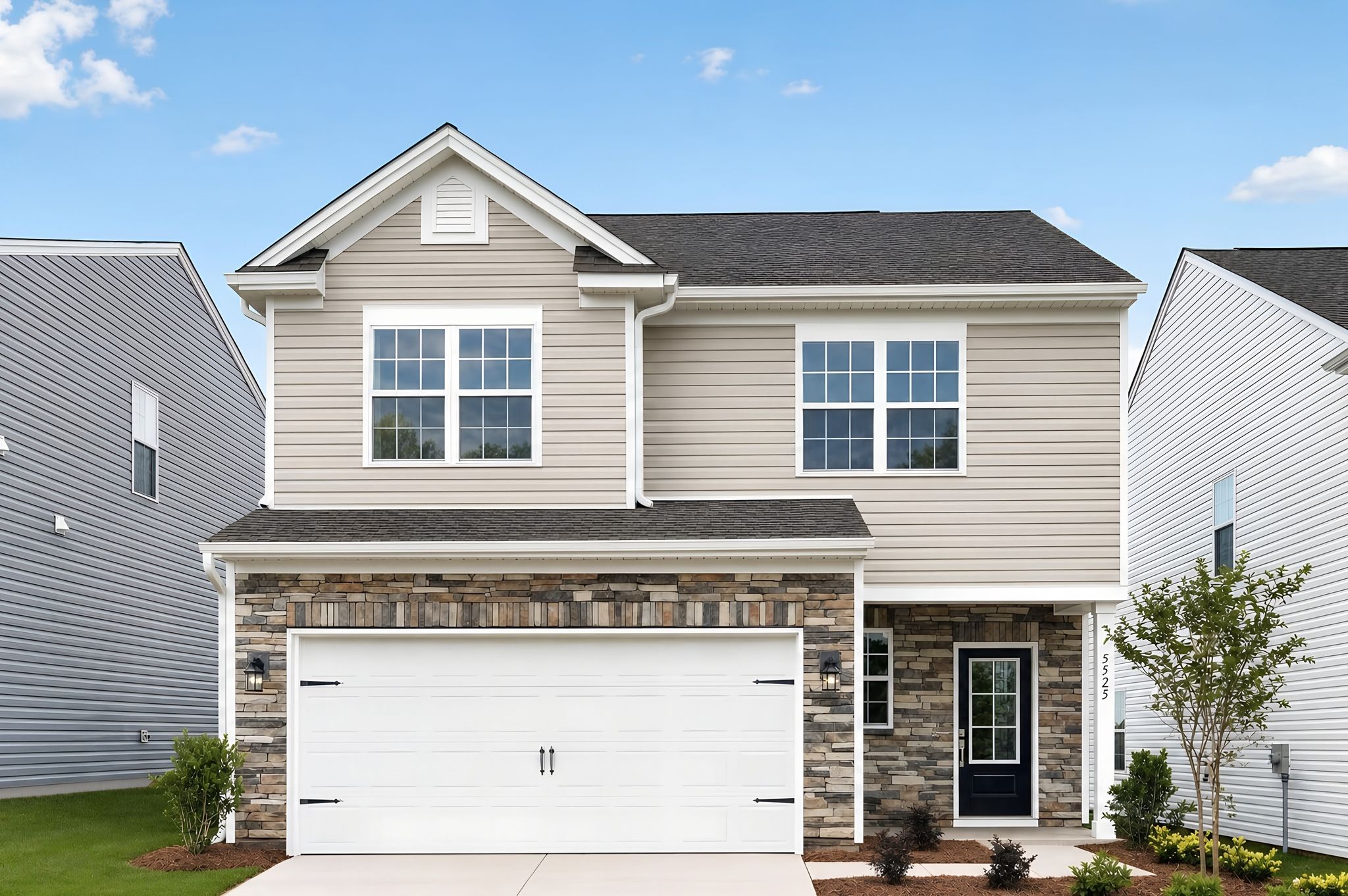 Exterior:Reynolds Crossing Crestwind 1