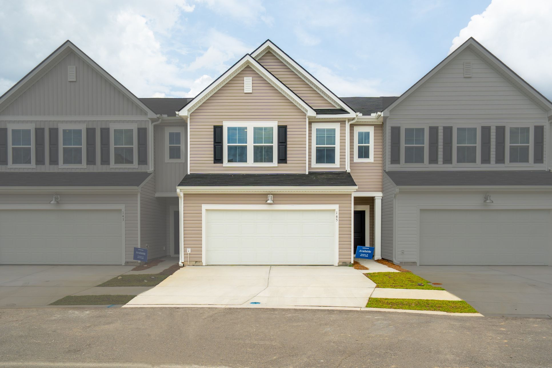 Exterior:Coleman H S19