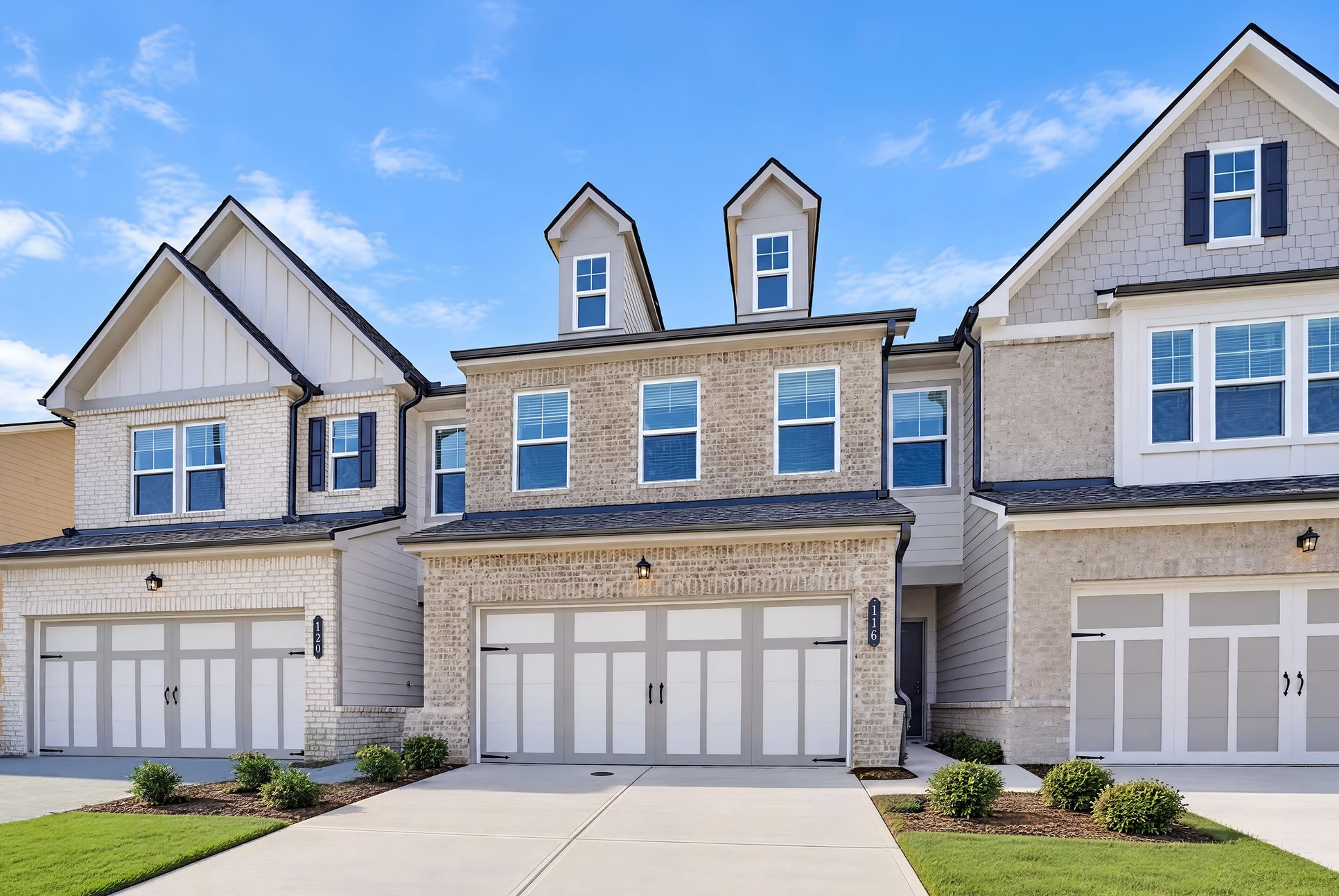 Exterior:Townsat Holly Springs Hawkins H S5 1