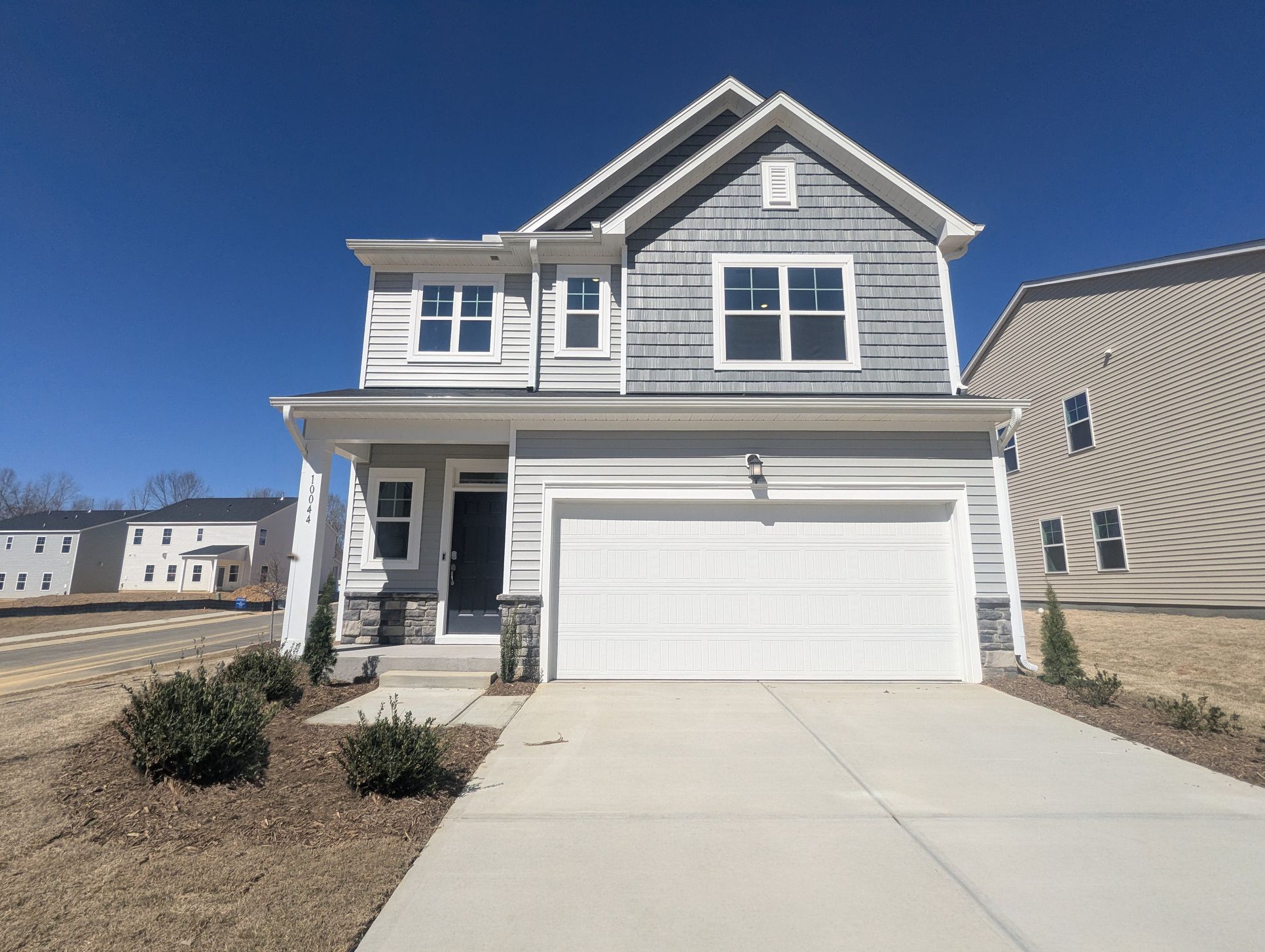 Exterior:PXL 20250318 184743735 (1)