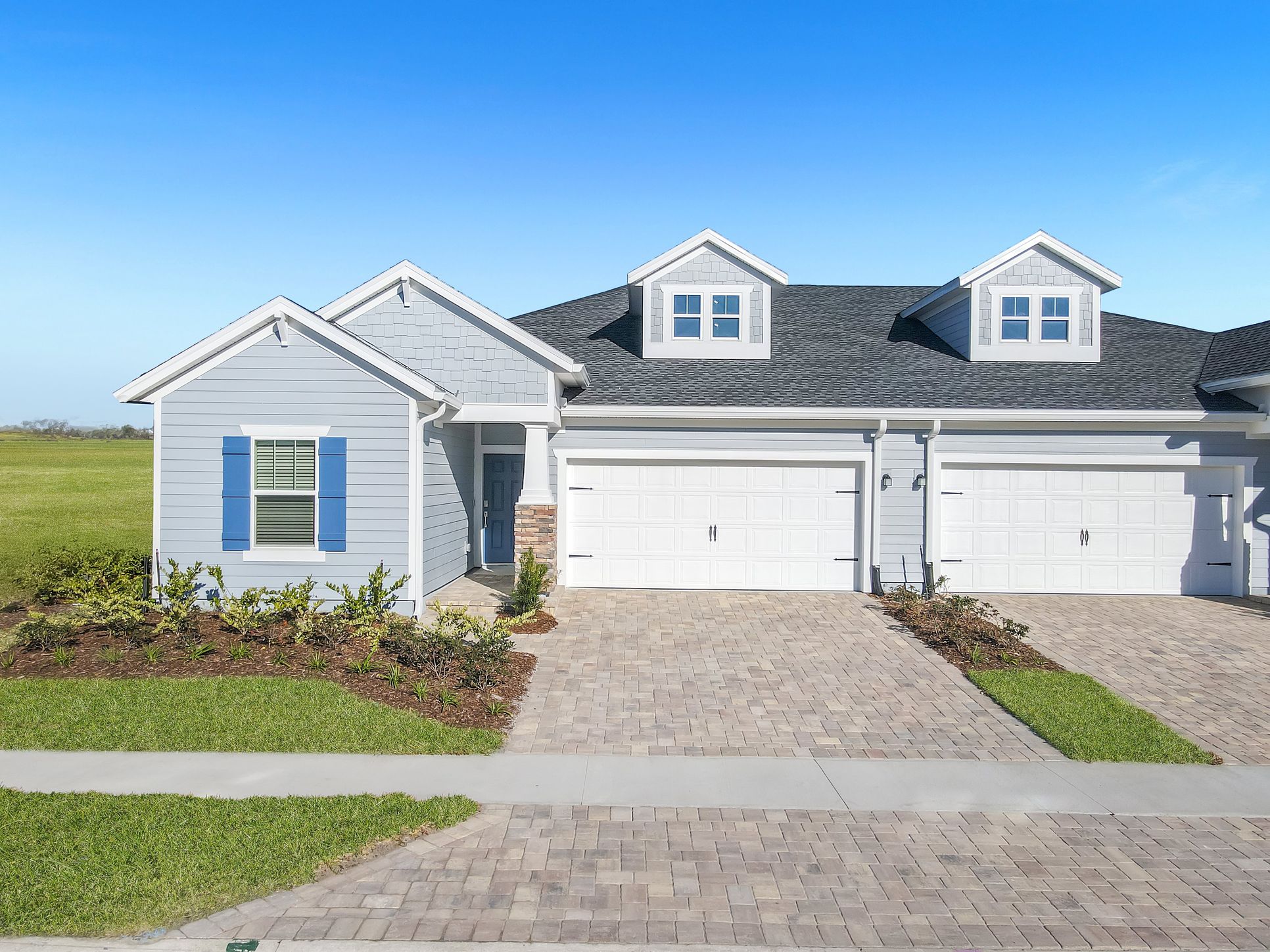 Exterior:JAX_SilverFalls_Pic_SiennaHE_3of3 (2)