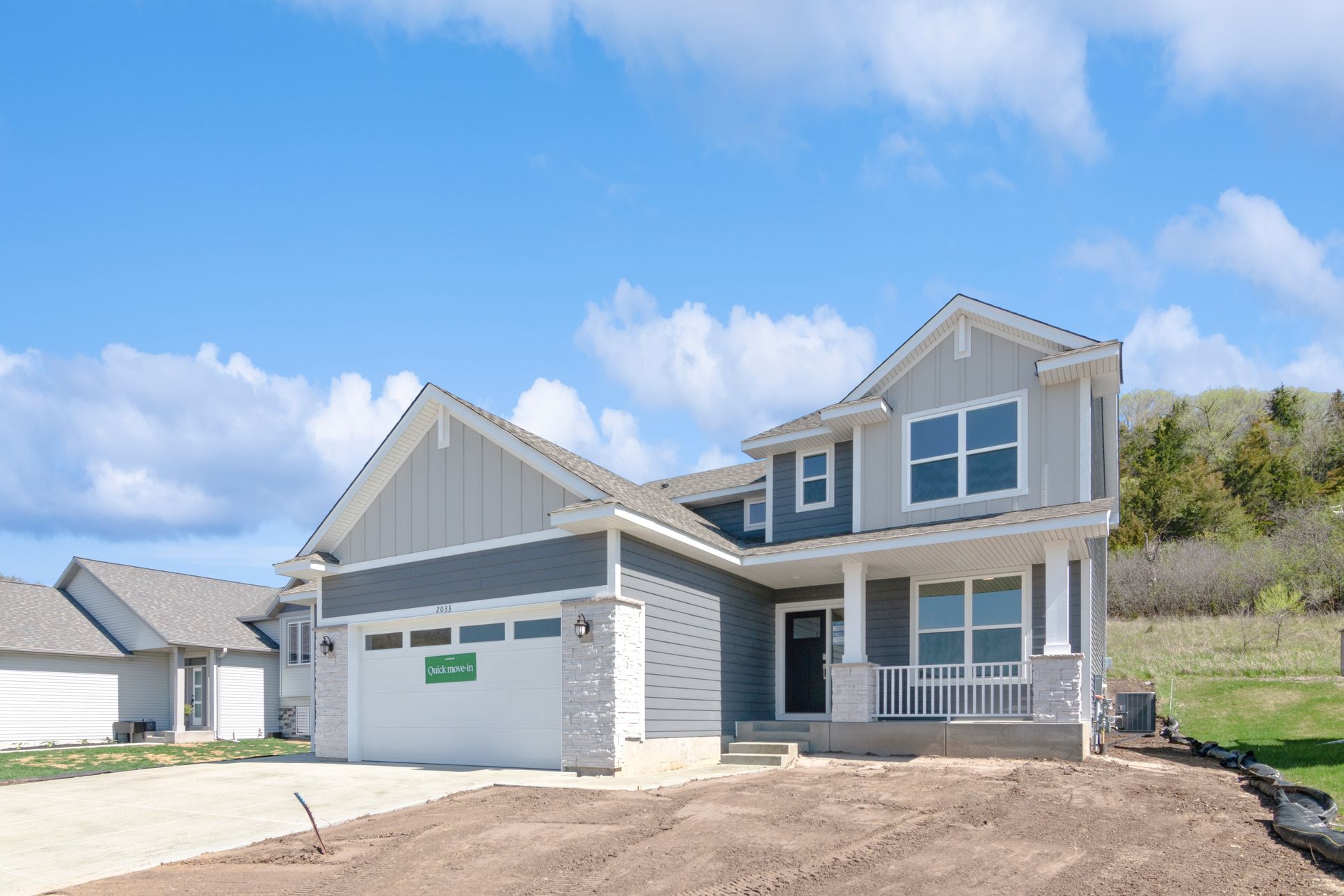 Exterior:15 2033 Hadley Hills Dr NE 2024 Hi Res