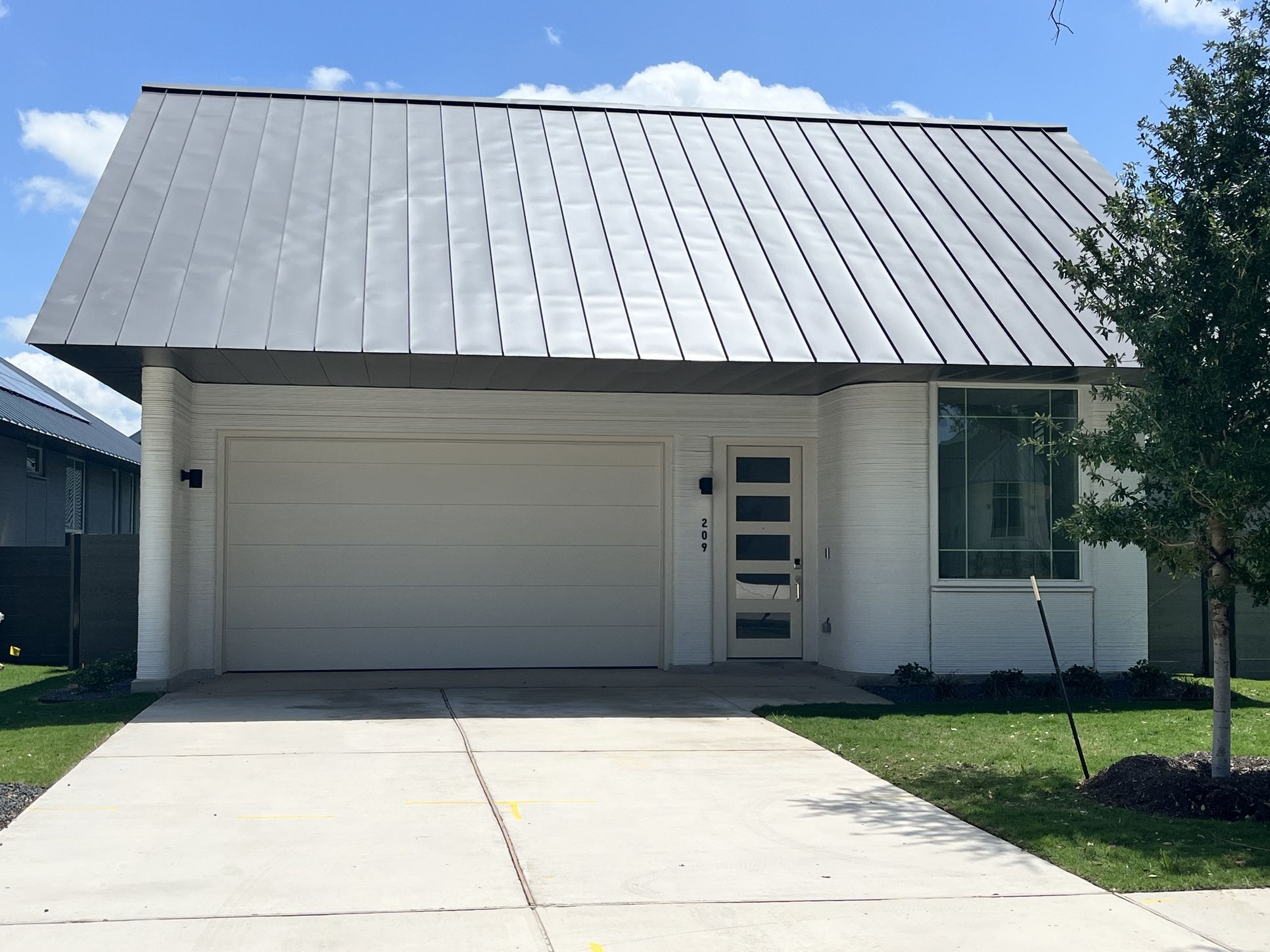 Exterior:209 Blue Blaze Trl Exterior