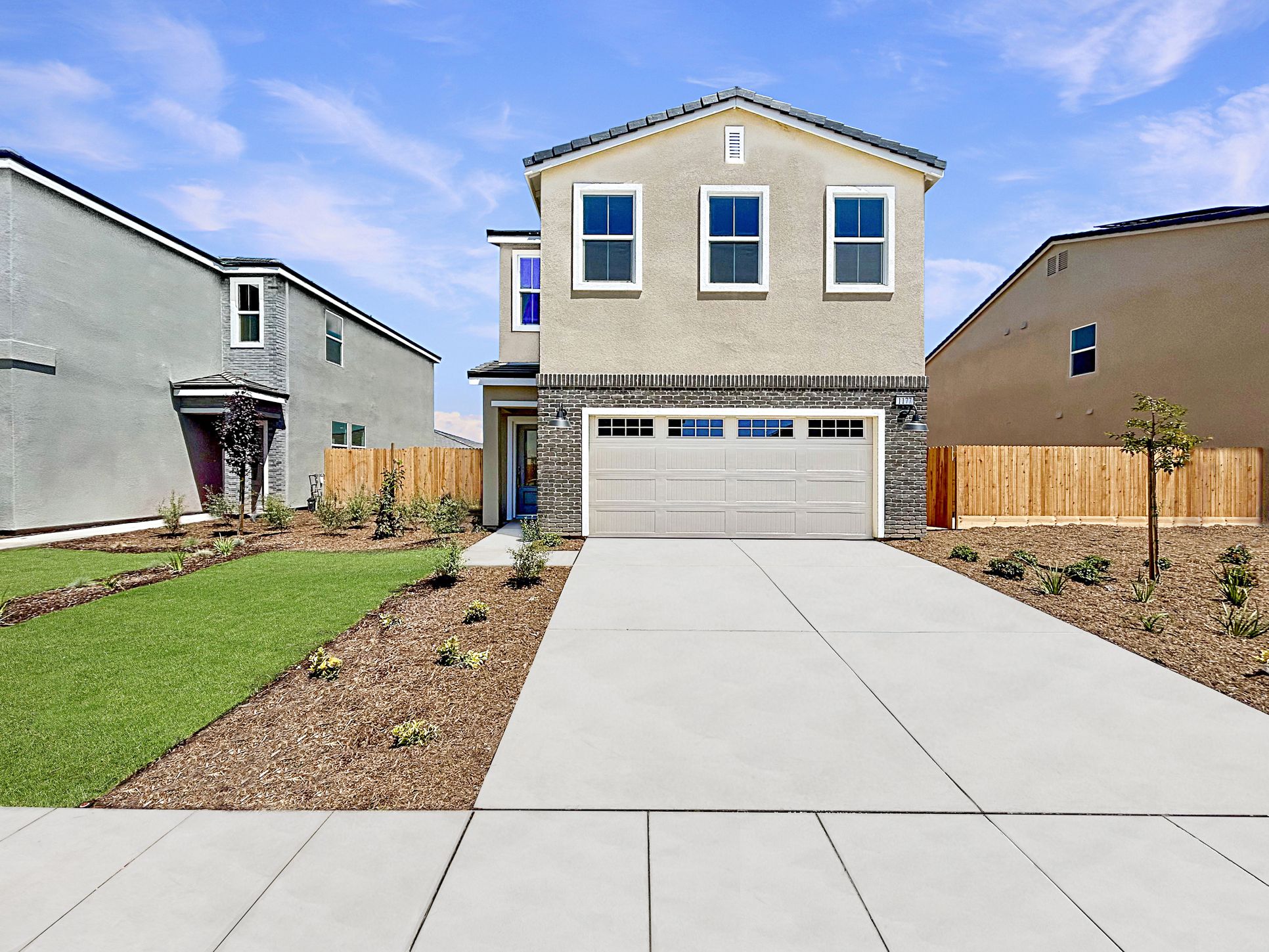 Exterior:20250520 183857750 i OS