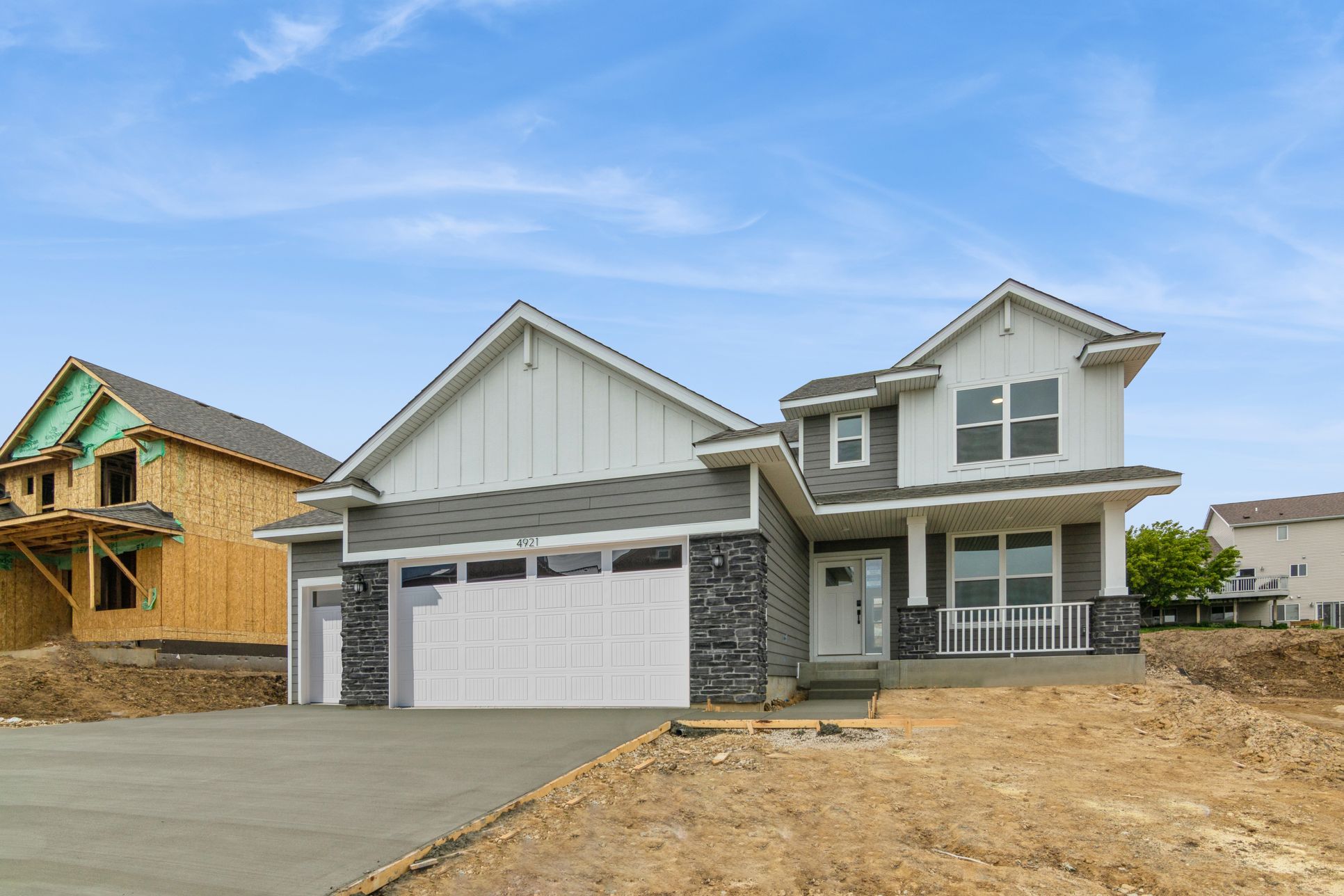 Exterior:15 4921 Noble Dr NW 2023 Hi Res