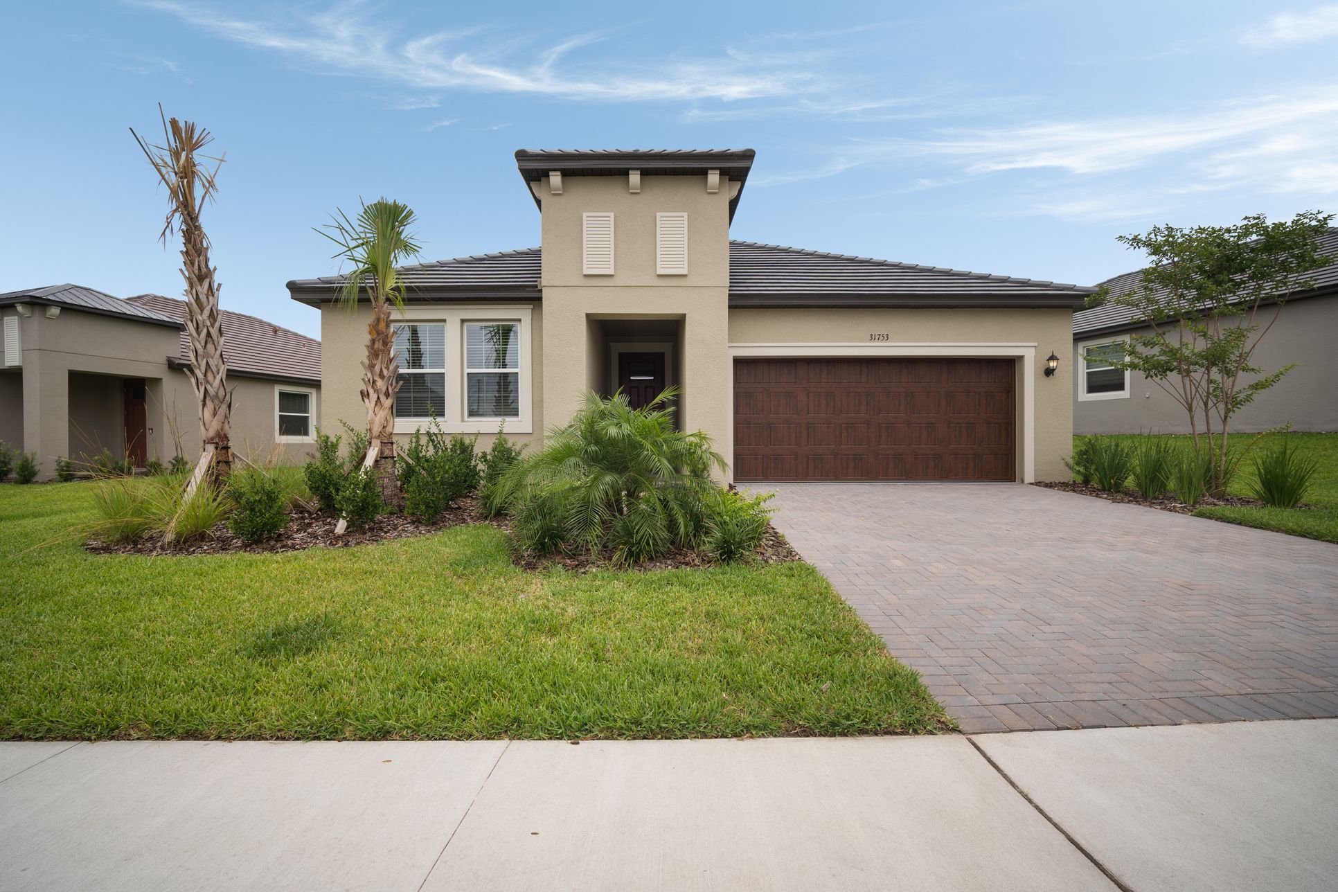 Exterior:DS C0518