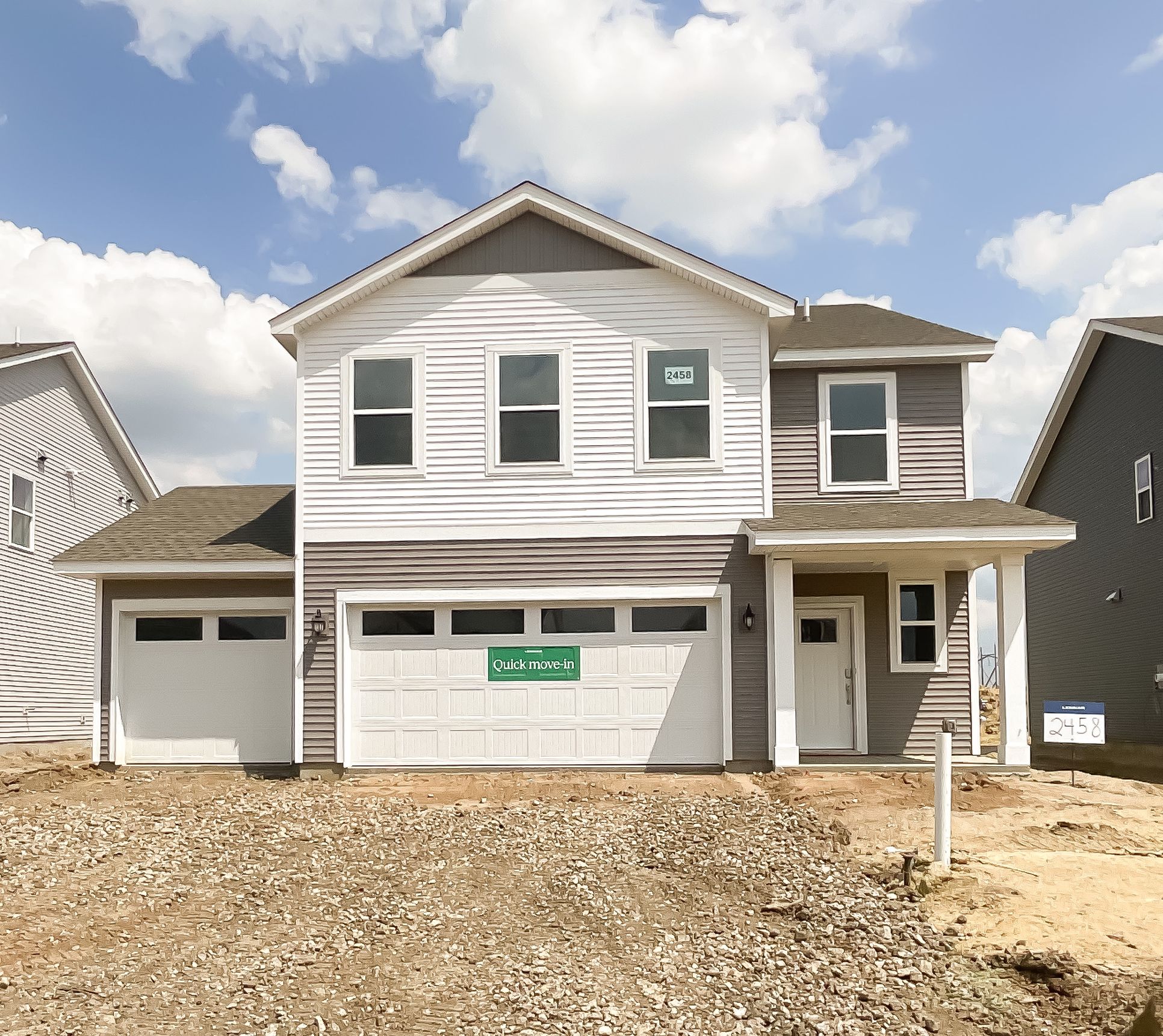 Exterior:2458 Jandell