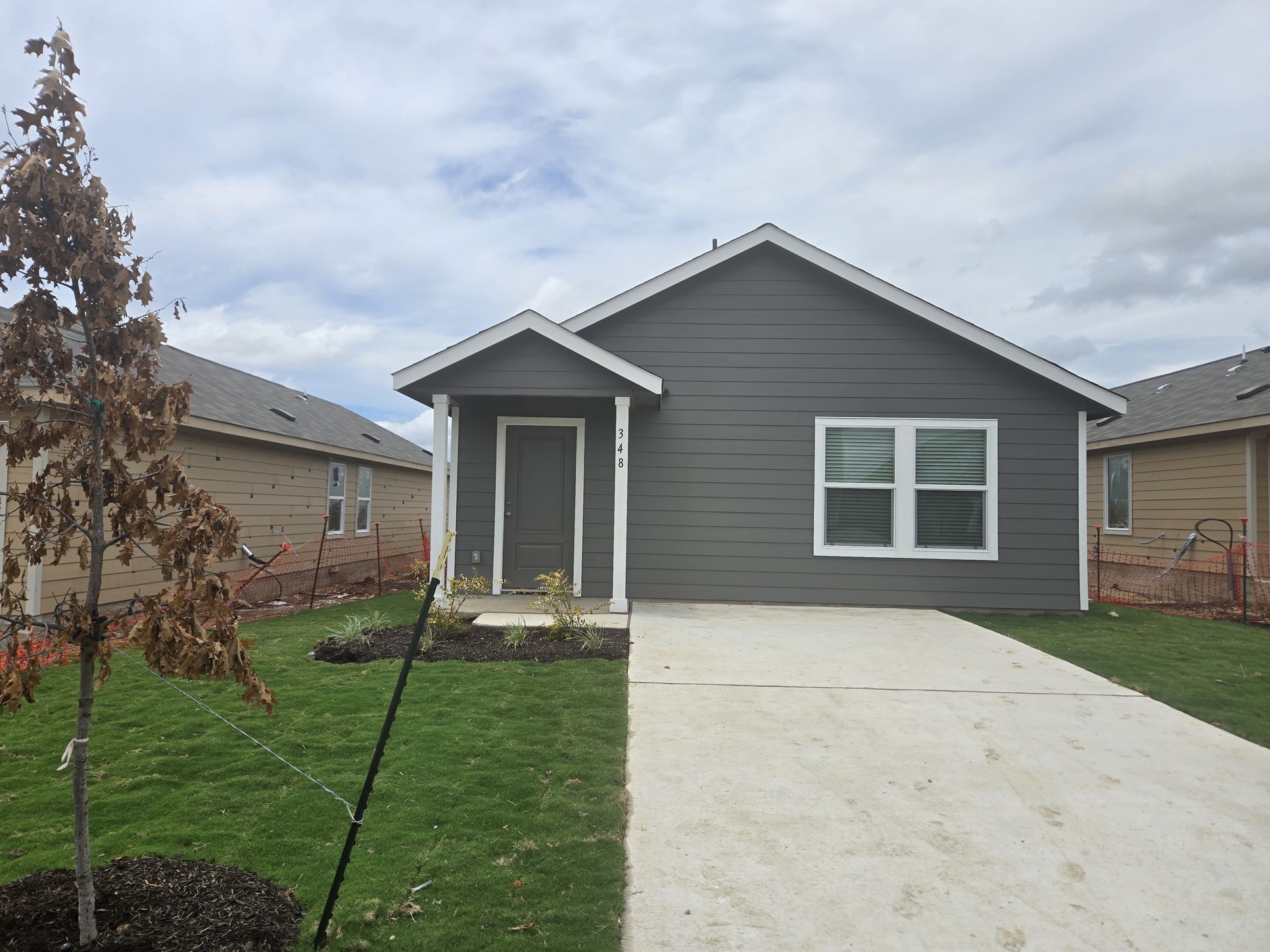 Exterior:1000007300