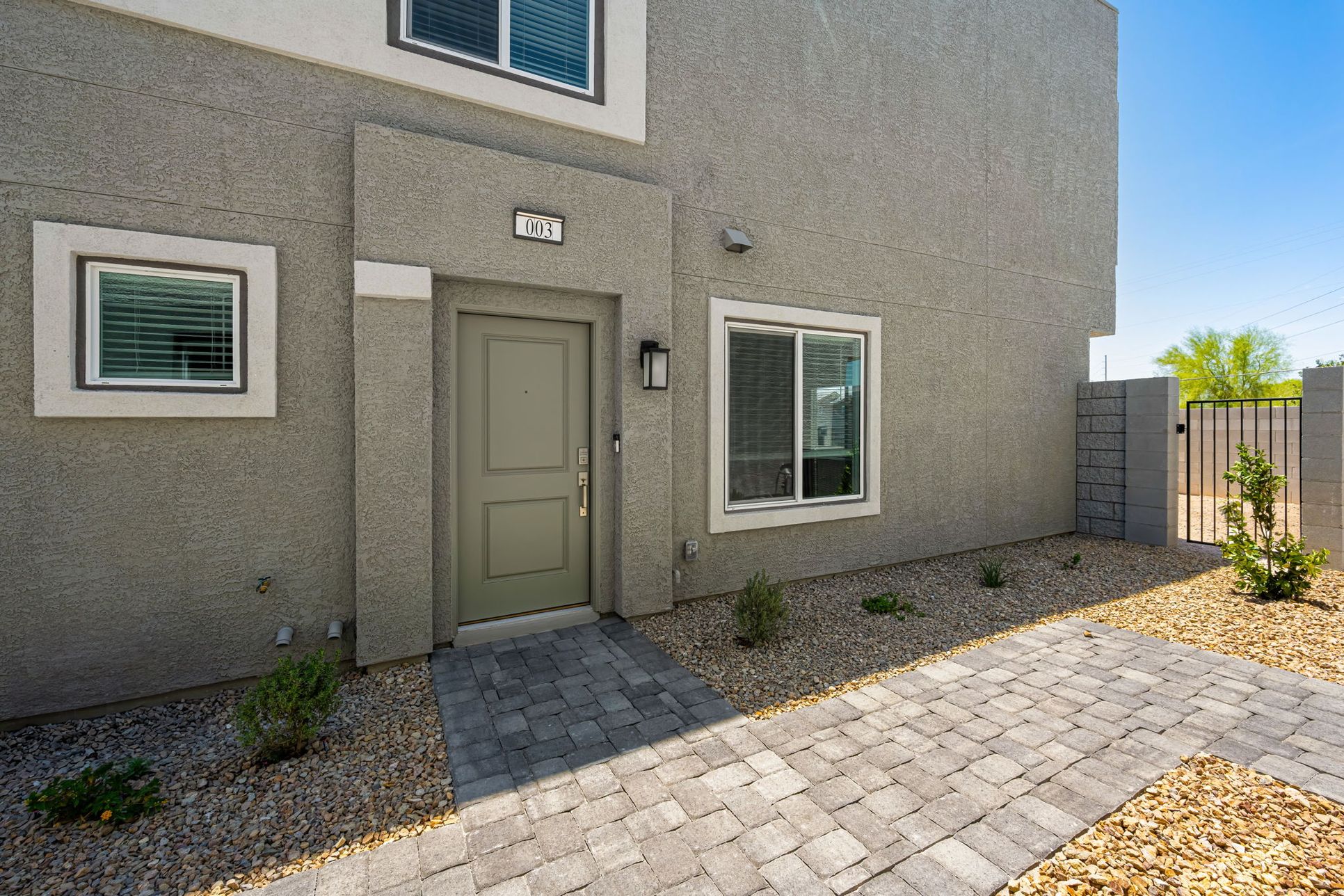 Exterior:Falcon Ridge Paxton Exterior