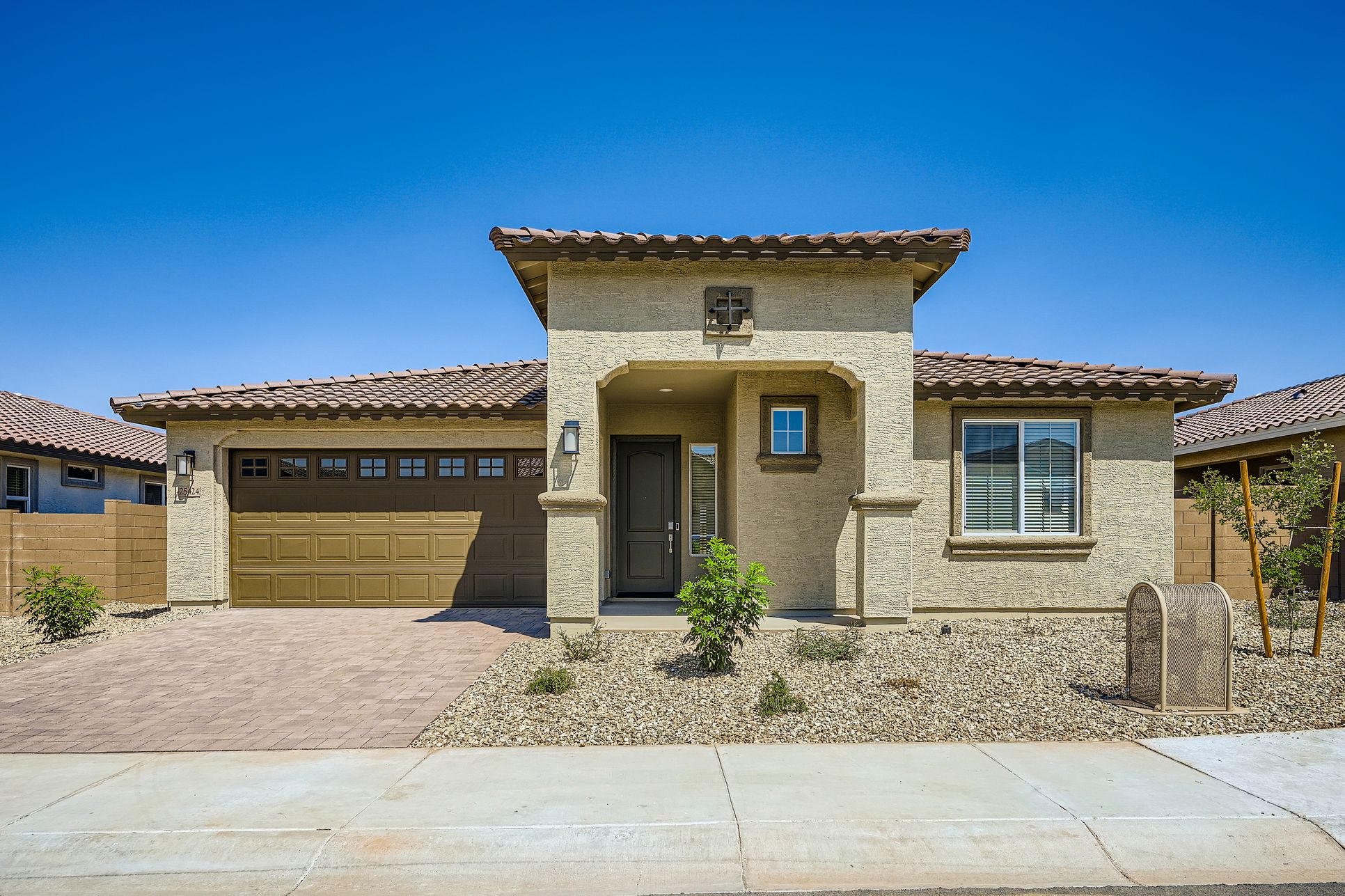 Exterior:Exterior Front 2