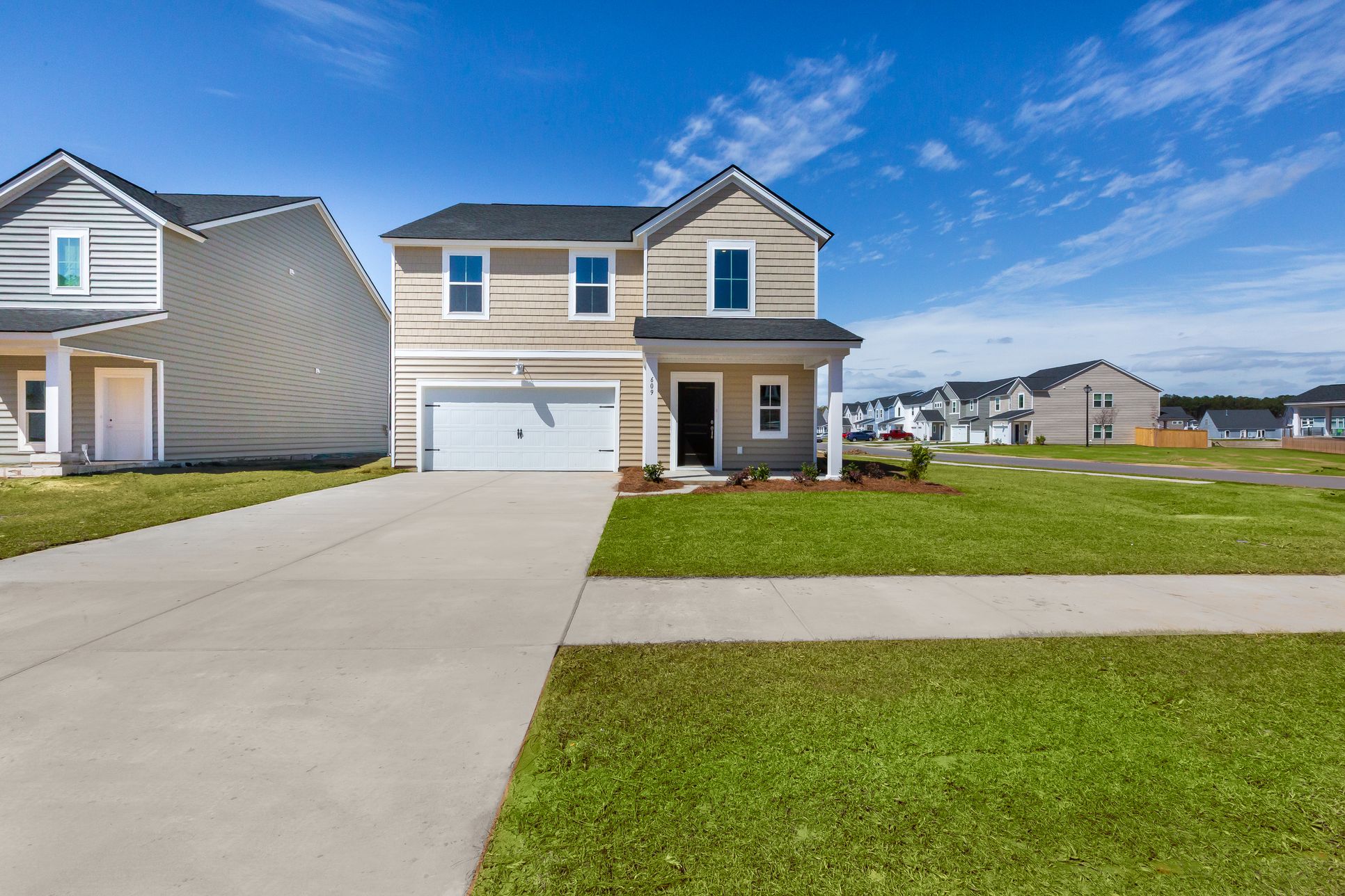 Exterior:Cypress Preserve Primrose 06