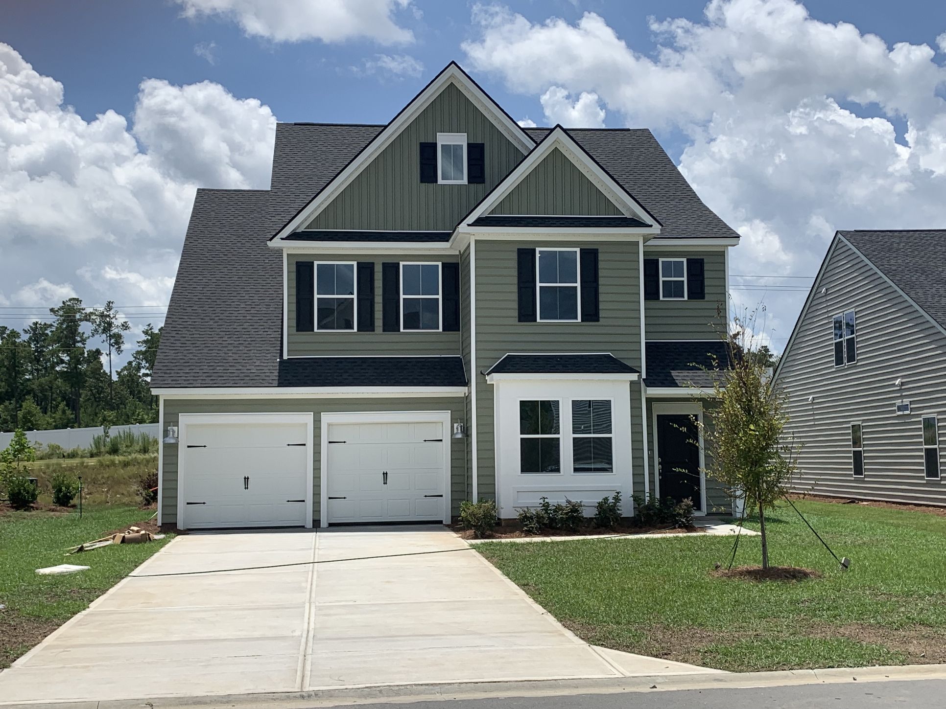 Exterior:21 Emerson Way