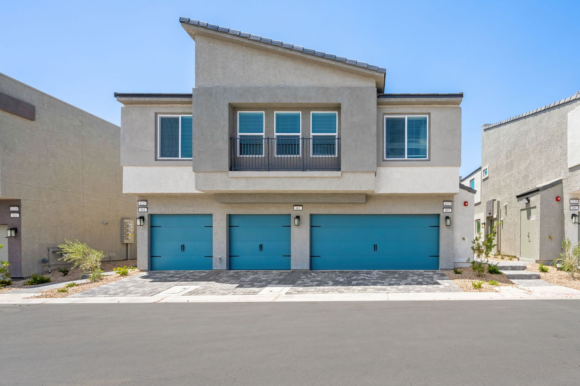 Exterior:Falcon Ridge Paxton Exterior