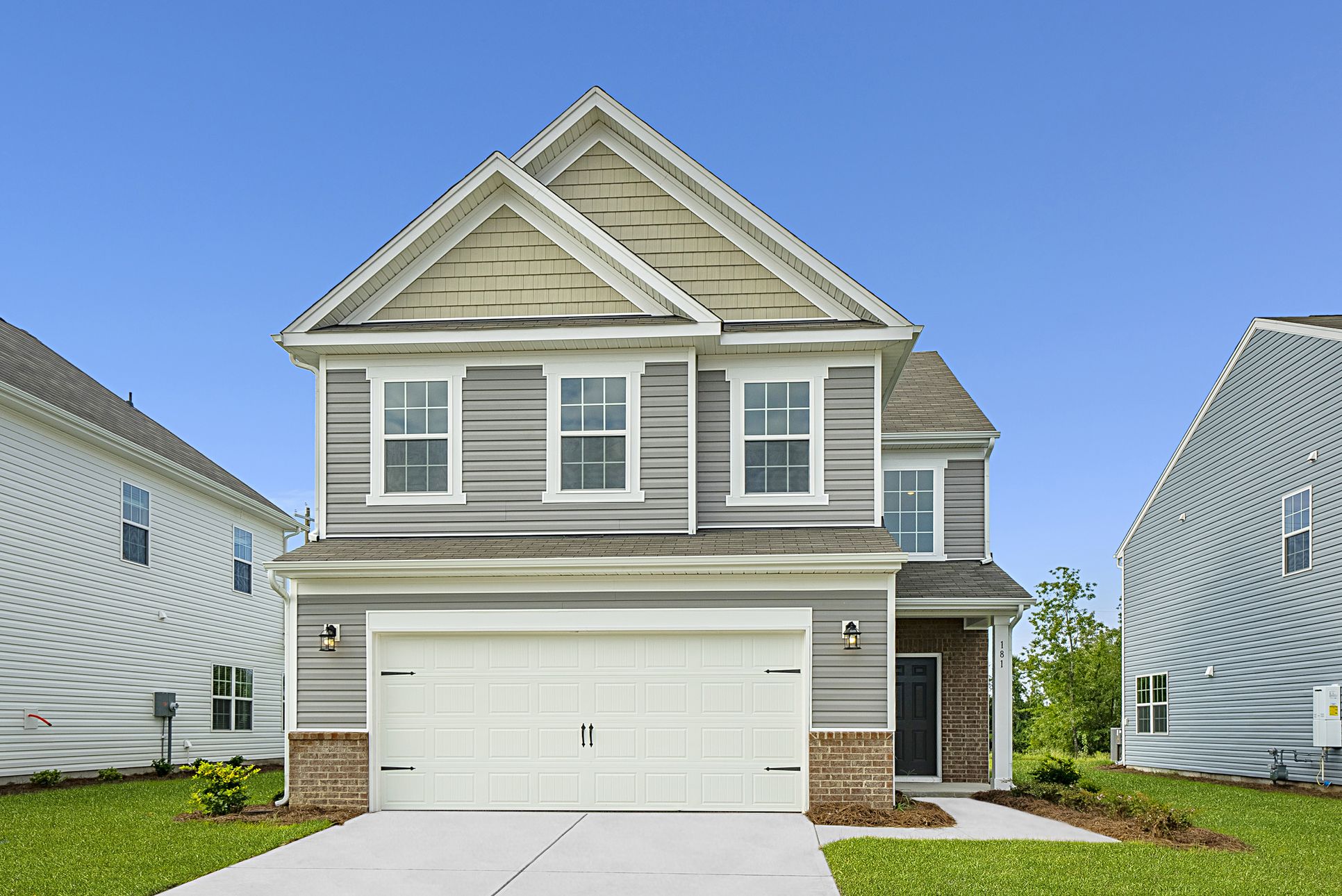 Exterior:Columbia Edmund Hill Estates Bradford Exterior Pic